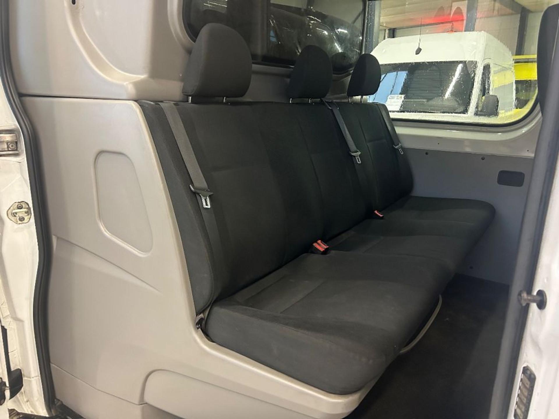 Foto 10 van Mercedes-Benz Sprinter 316CDI L2H1 Dubbelcabine Automaat Airco Navi Trekhaak