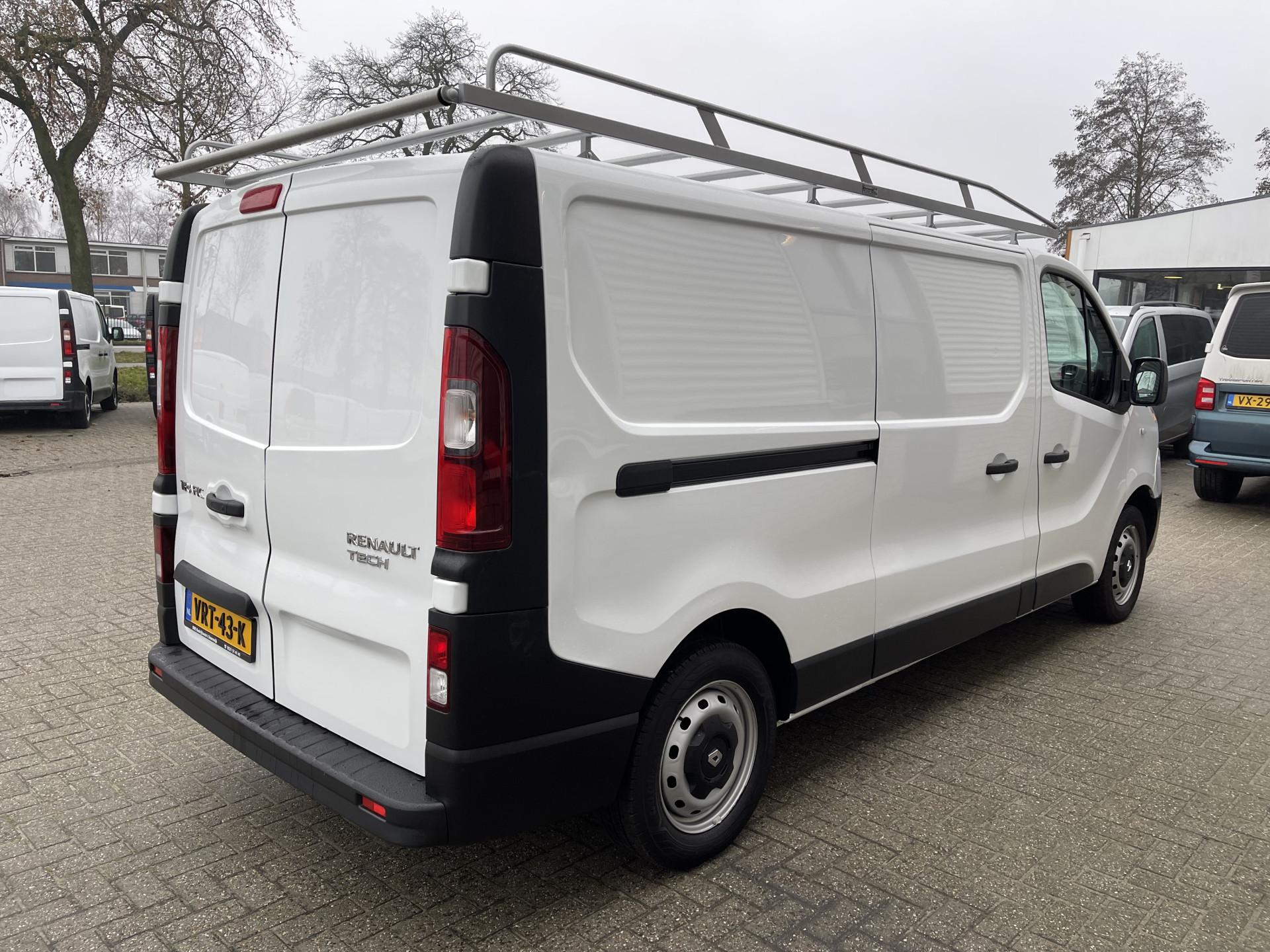 Foto 12 van Renault Trafic 1.6 dCi T29 L2H1 Générique / rijklaar € 18.950 ex btw / lease vanaf € 401