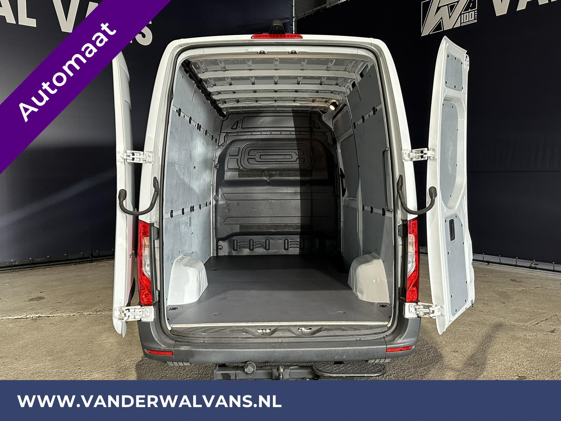 Foto 3 van Mercedes-Benz Sprinter 316CDI 164pk Automaat 2800kg Trekhaak L2H2 Euro6 Airco | Camera | MBUX |