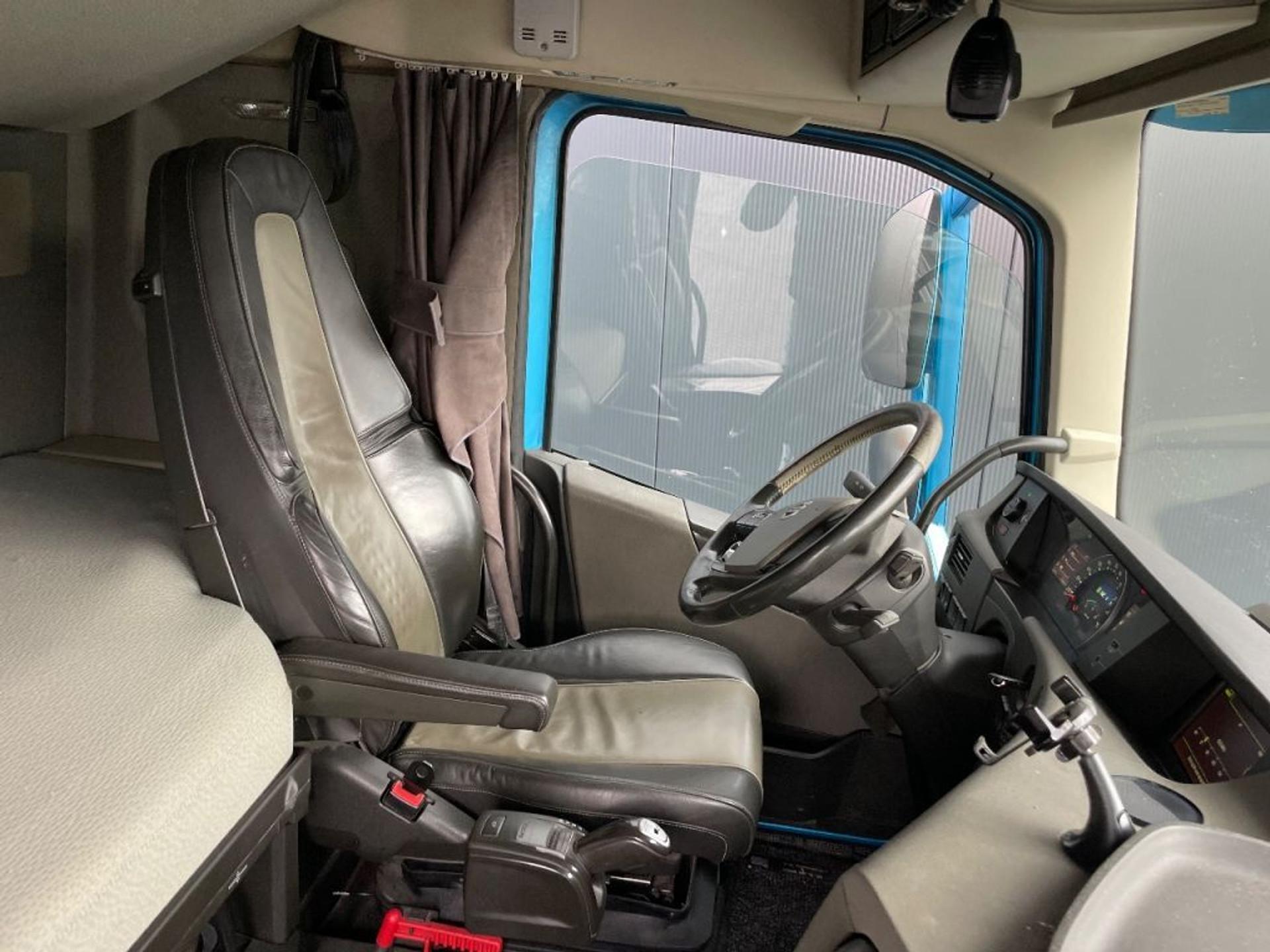 Foto 14 van Volvo FH 500 XL, FULL AIR, STEERING PUSHER, DUAL CLUTCH, FULL!!!