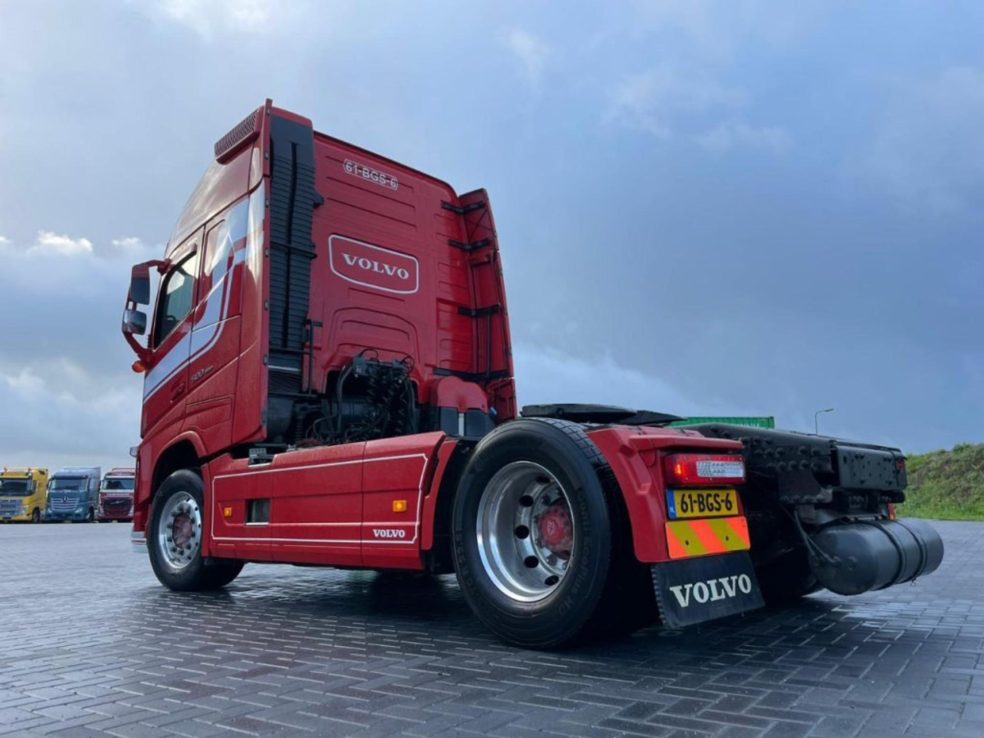 Foto 6 van Volvo FH 13.500XL, ALU RIMS, I-PARK COOL, LEATHER, NL TRUCK.