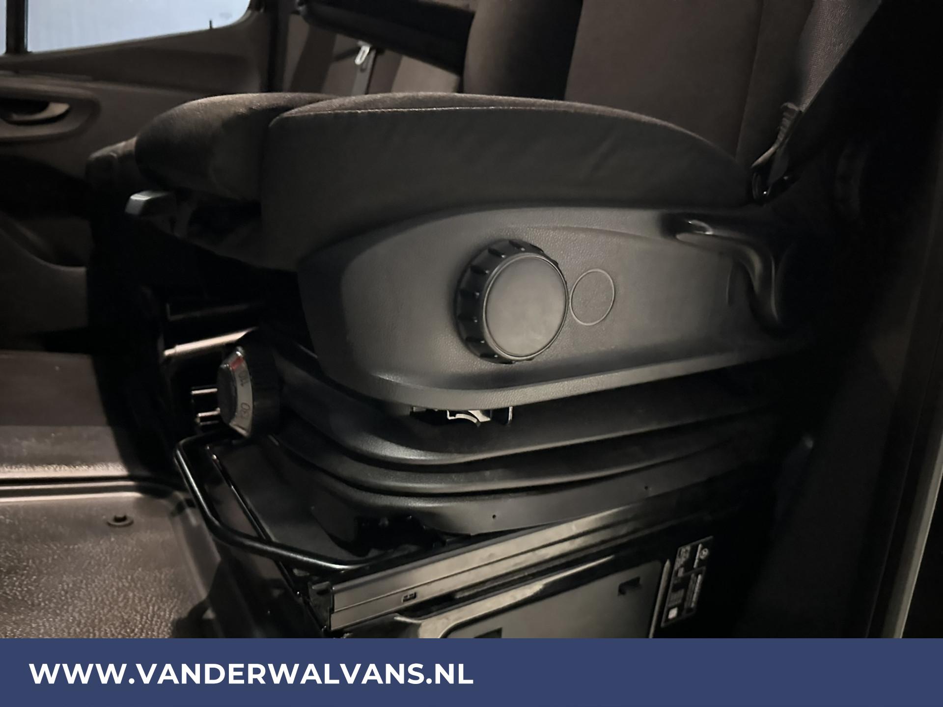 Foto 10 van Mercedes-Benz 317 CDI 170pk L3H2 Euro6 Airco | Camera | Chauffeursstoel | Stoelverwarming, MBUX