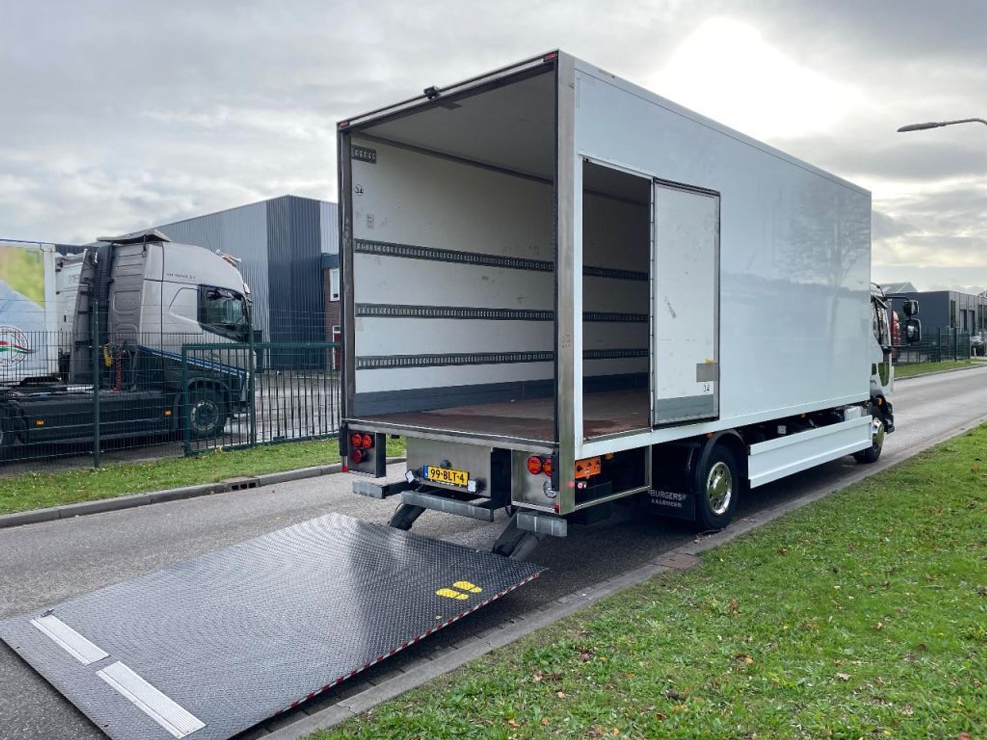 Foto 23 van Volvo FL verhuiswagen 2019 only 133.000 km
