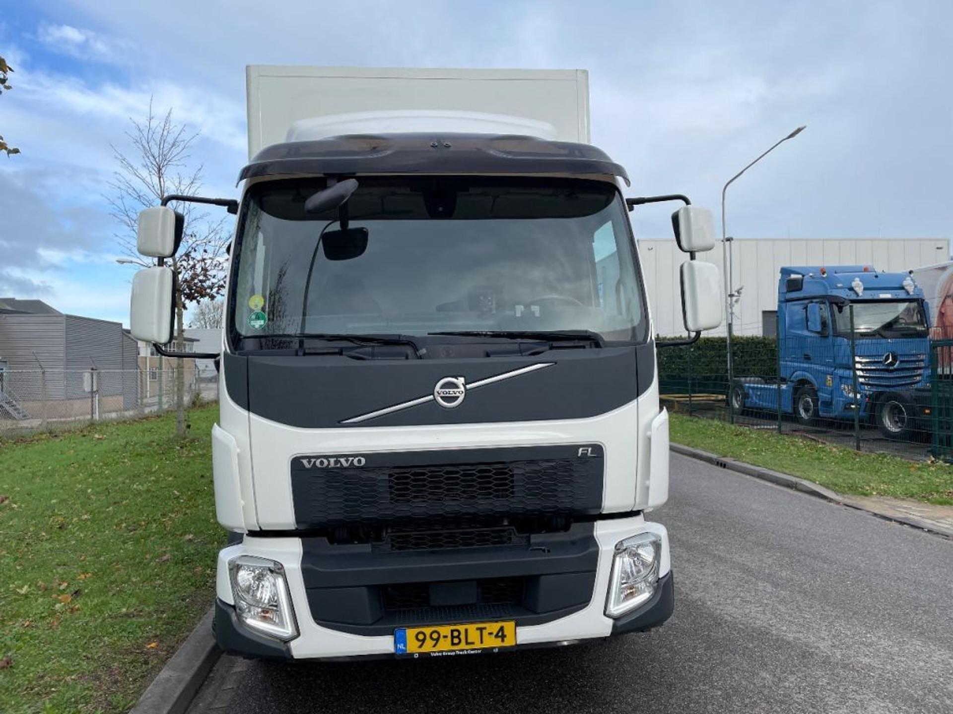Foto 29 van Volvo FL verhuiswagen 2019 only 133.000 km