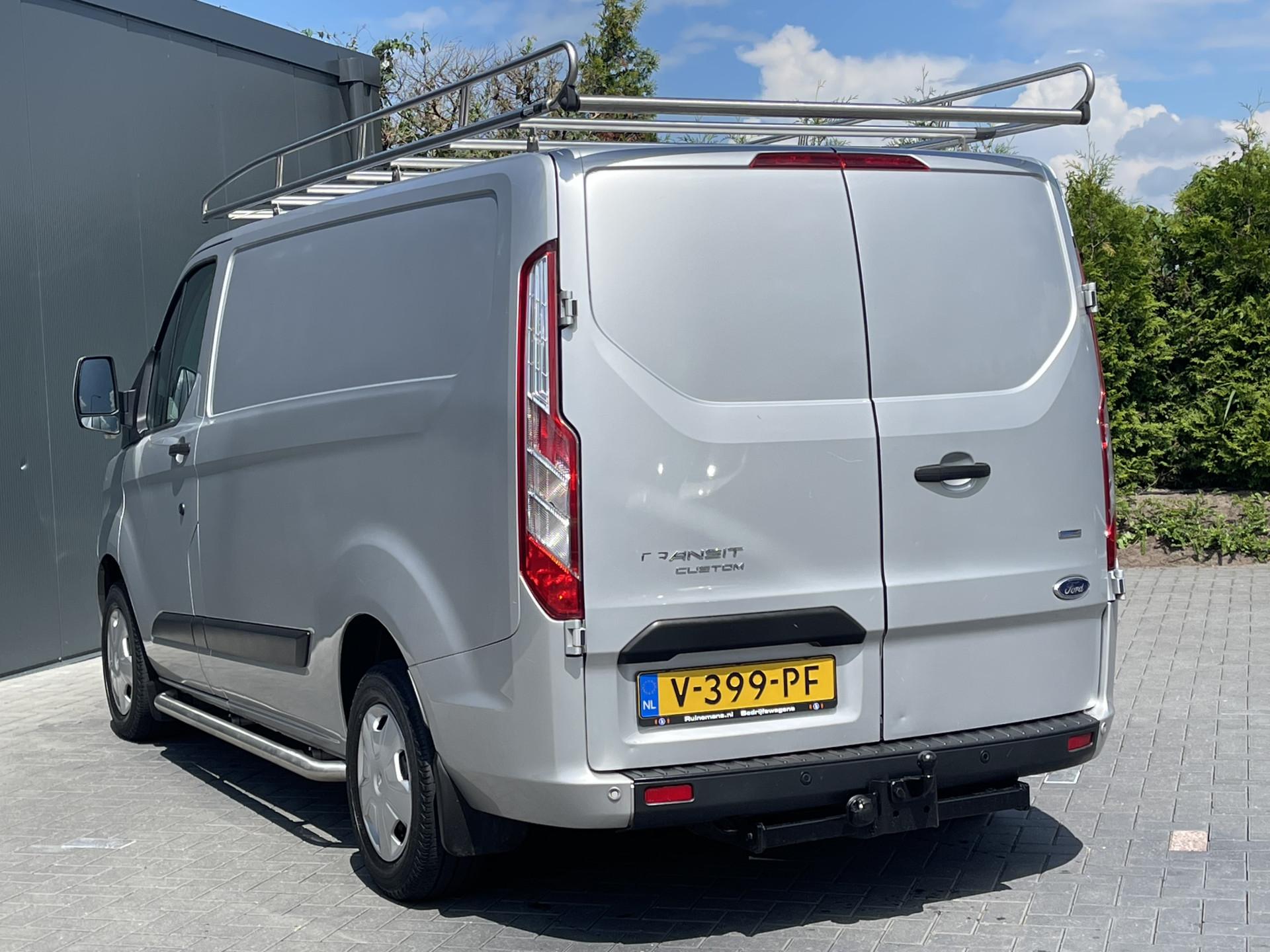 Foto 4 van Ford 2.0 TDCI / L1H1 / AIRCO / CRUISE / IMPERIAAL / TREKHAAK / LED / 3-ZITS / PDC