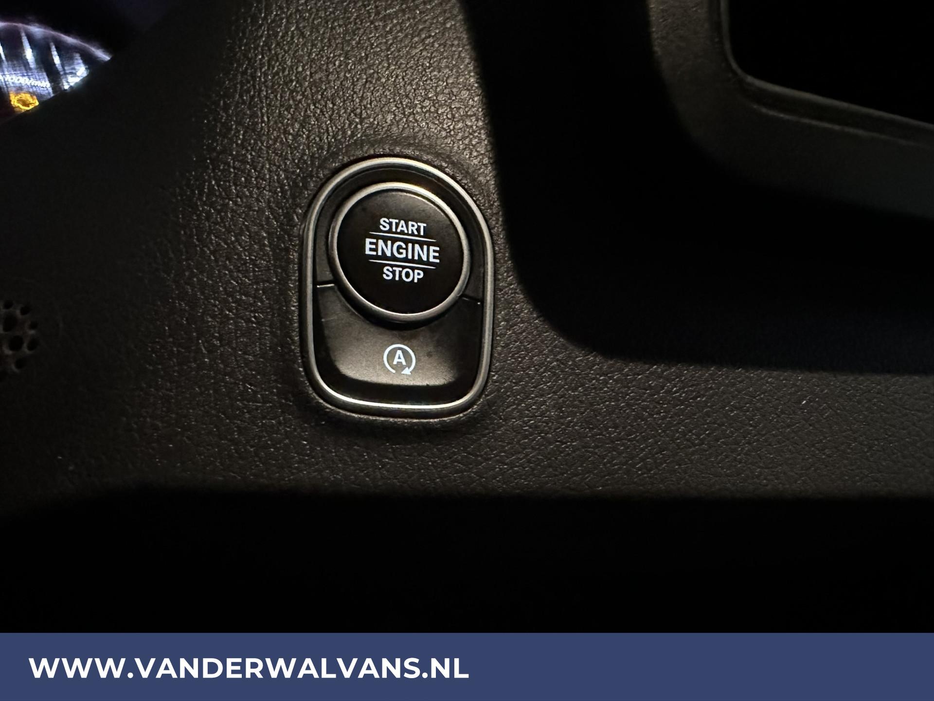 Foto 20 van Mercedes-Benz Sprinter 317 CDI 170pk L3H2 Euro6 Airco | Camera | 3500kg Trekhaak | Apple Carplay
