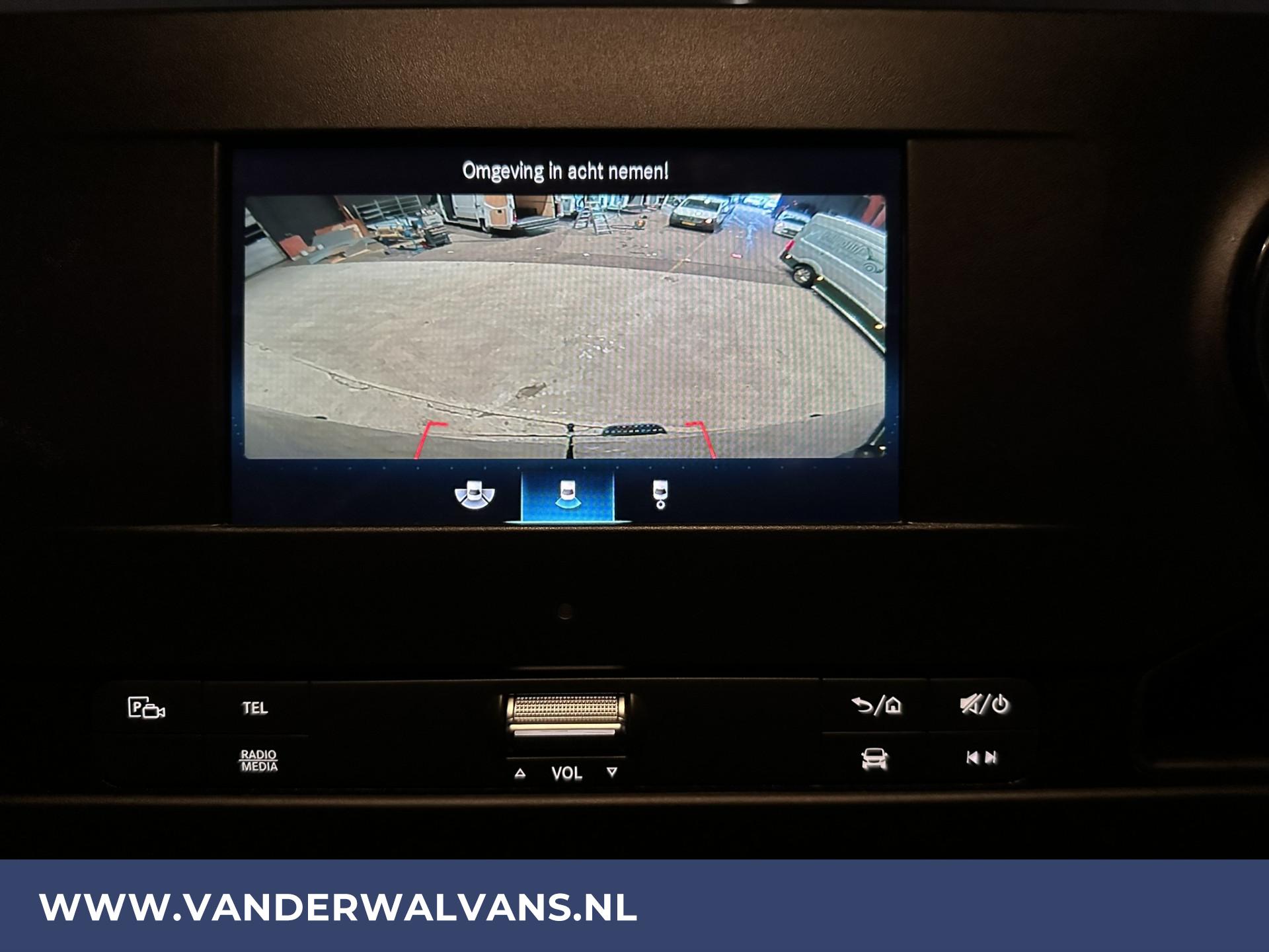 Foto 5 van Mercedes-Benz Sprinter 317 CDI 170pk L3H2 Euro6 Airco | Camera | 3500kg Trekhaak | Apple Carplay