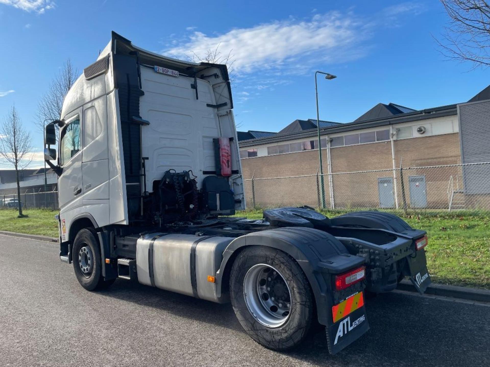 Foto 24 van Volvo FH 500 2017 only 726.000 km