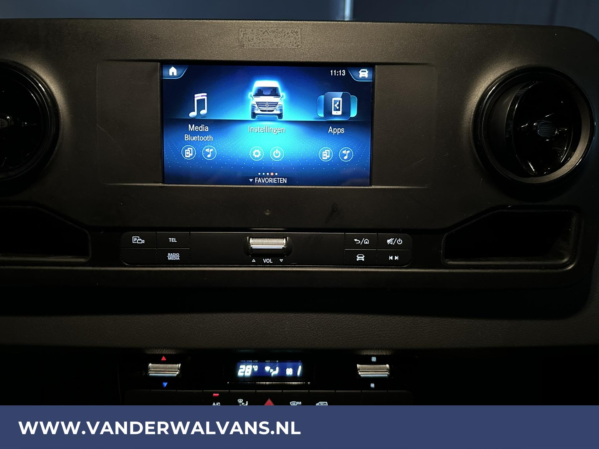 Foto 11 van Mercedes-Benz Sprinter 316 CDI 163pk Bakwagen Laadklep Euro6 Airco | Zijdeur | Camera | Apple Carplay