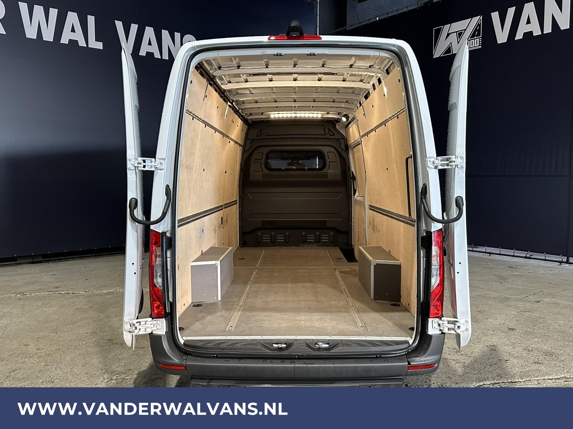 Foto 12 van Mercedes-Benz Sprinter 315 CDI 150pk L3H2 Euro6 ** Airco | Cruisecontrol | Camera | Stoelverwarming
