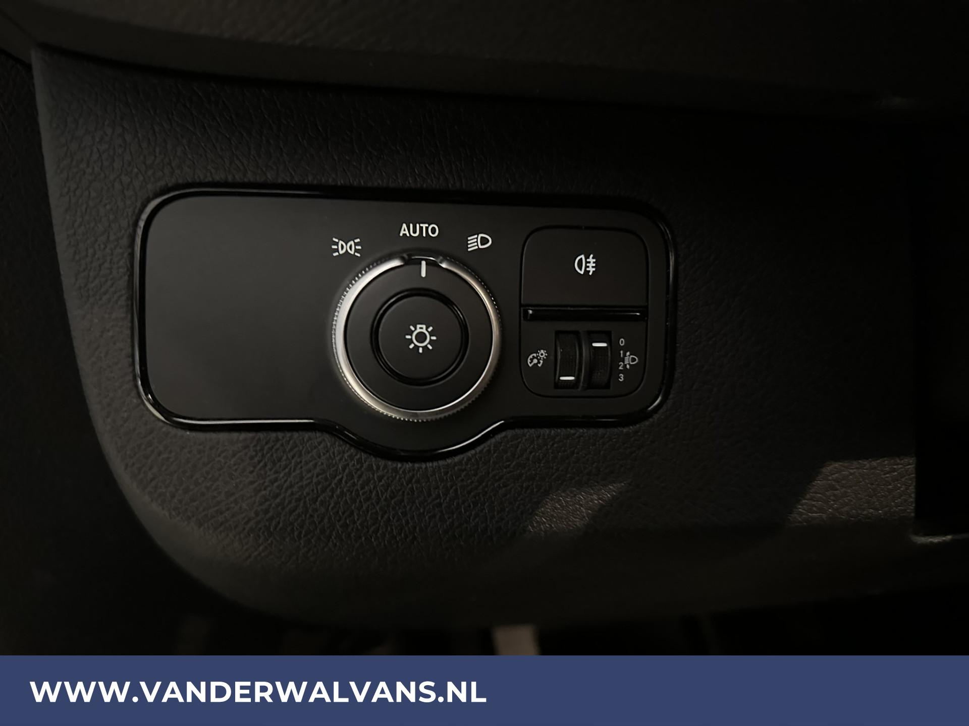 Foto 18 van Mercedes-Benz Sprinter 315 CDI 150pk L3H2 Euro6 ** Airco | Cruisecontrol | Camera | Stoelverwarming