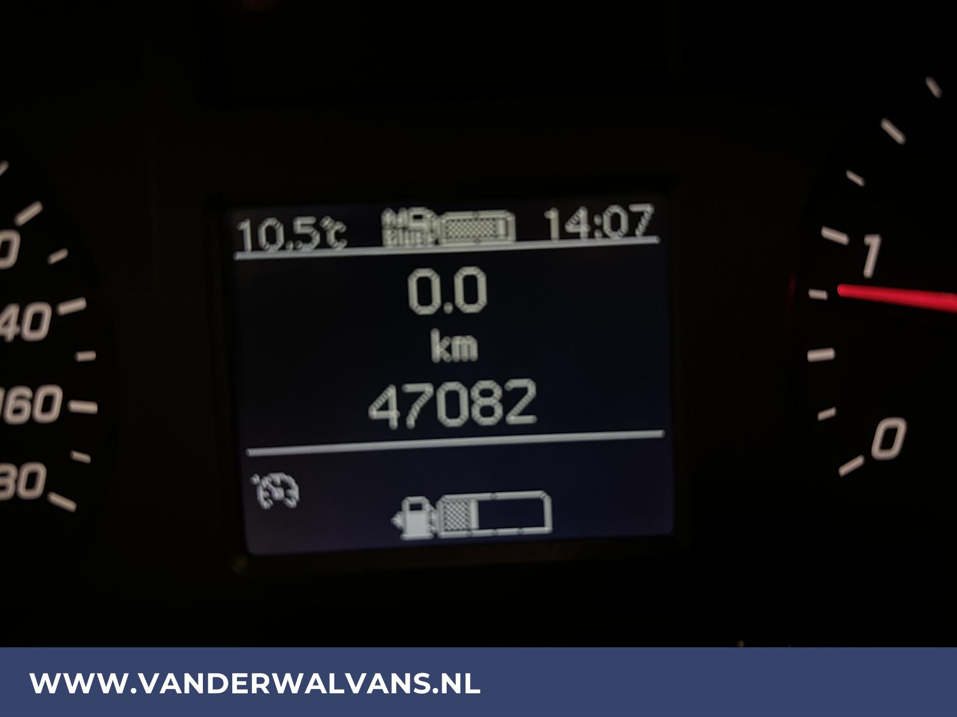 Foto 21 van Mercedes-Benz Sprinter 315 CDI 150pk L3H2 Euro6 ** Airco | Cruisecontrol | Camera | Stoelverwarming