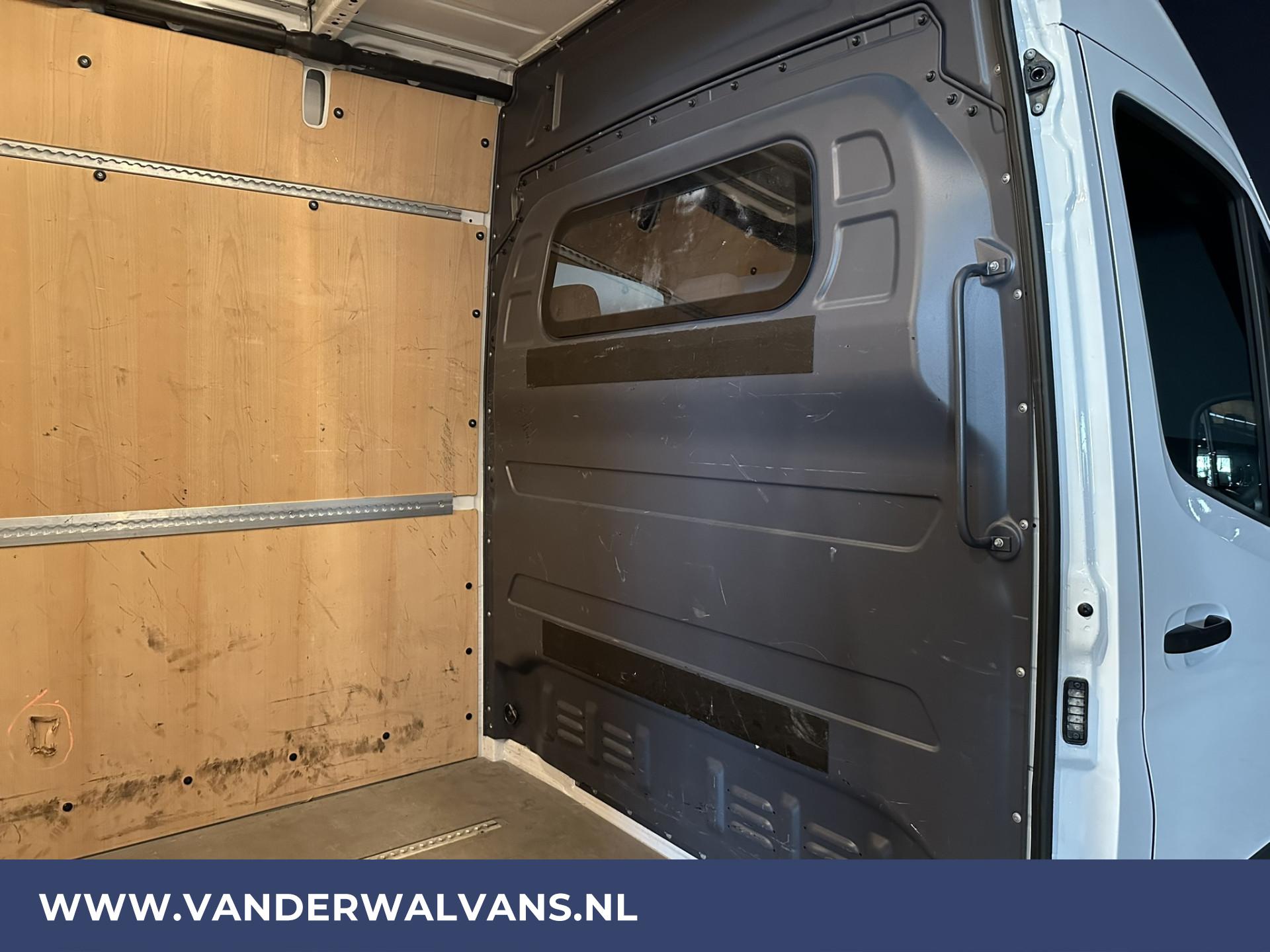 Foto 10 van Mercedes-Benz Sprinter 315CDI 150pk L2H2 Fabrieksgarantie Euro6 Airco | Cruisecontrol | Camera