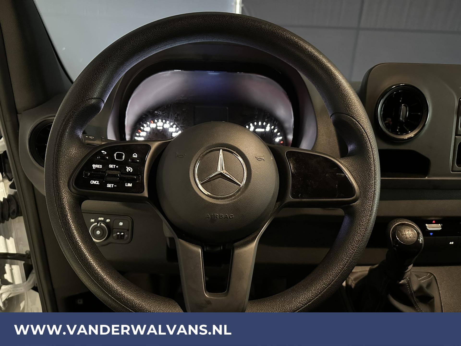 Foto 14 van Mercedes-Benz Sprinter 315CDI 150pk L2H2 Fabrieksgarantie Euro6 Airco | Cruisecontrol | Camera