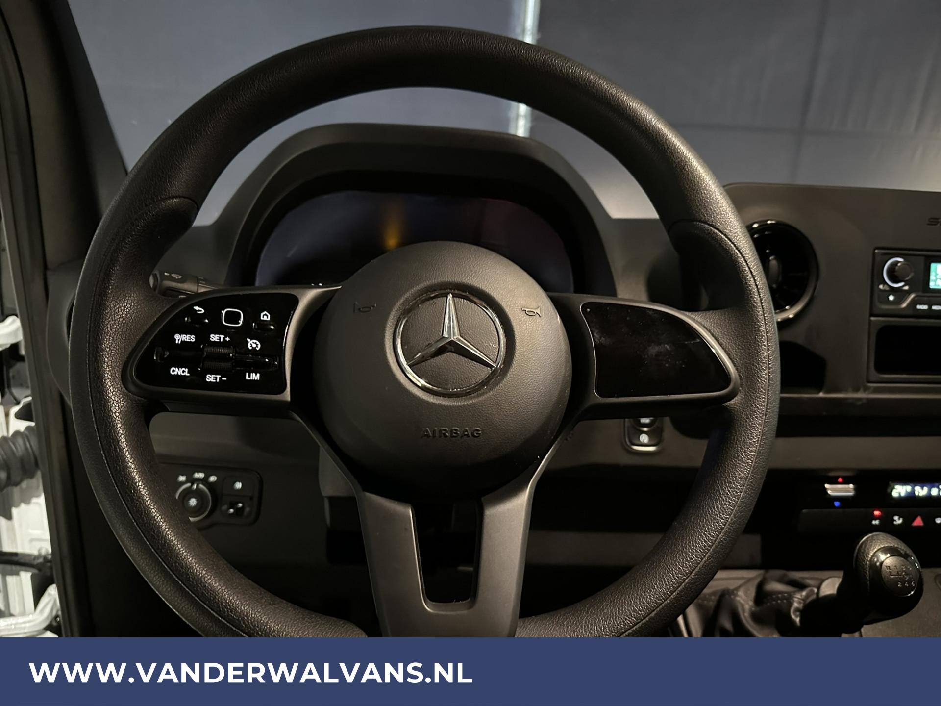 Foto 6 van Mercedes-Benz Sprinter 315 CDI 150pk L2H2 Fabrieksgarantie Euro6 Airco | Camera | Cruisecontrol