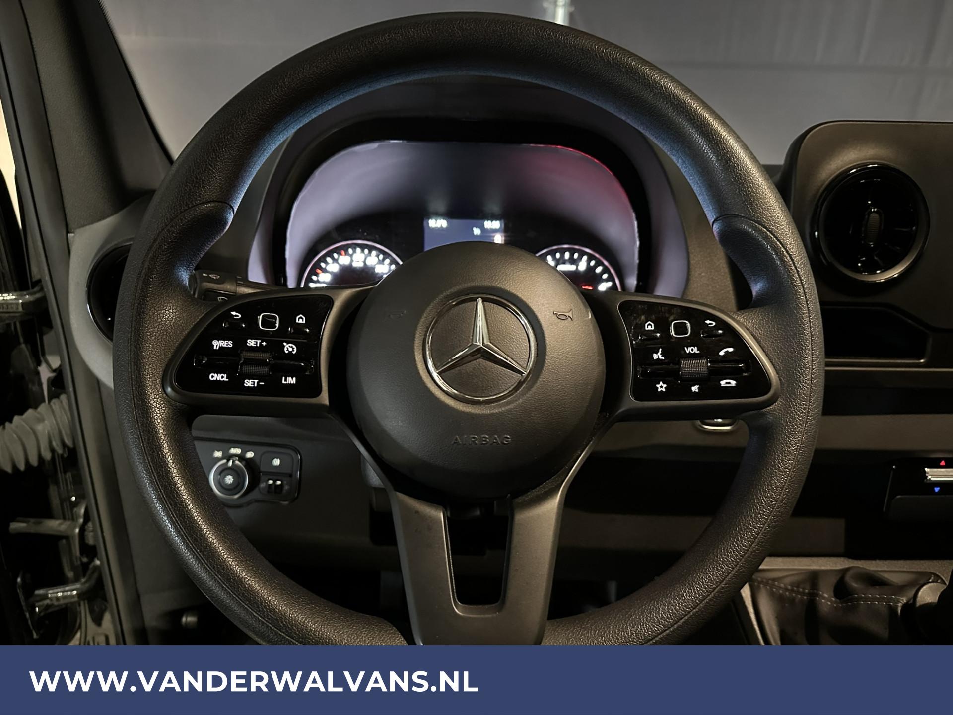 Foto 8 van Mercedes-Benz 317 CDI 170pk L3H2 Euro6 Airco | Camera | Apple Carplay | Cruisecontrol