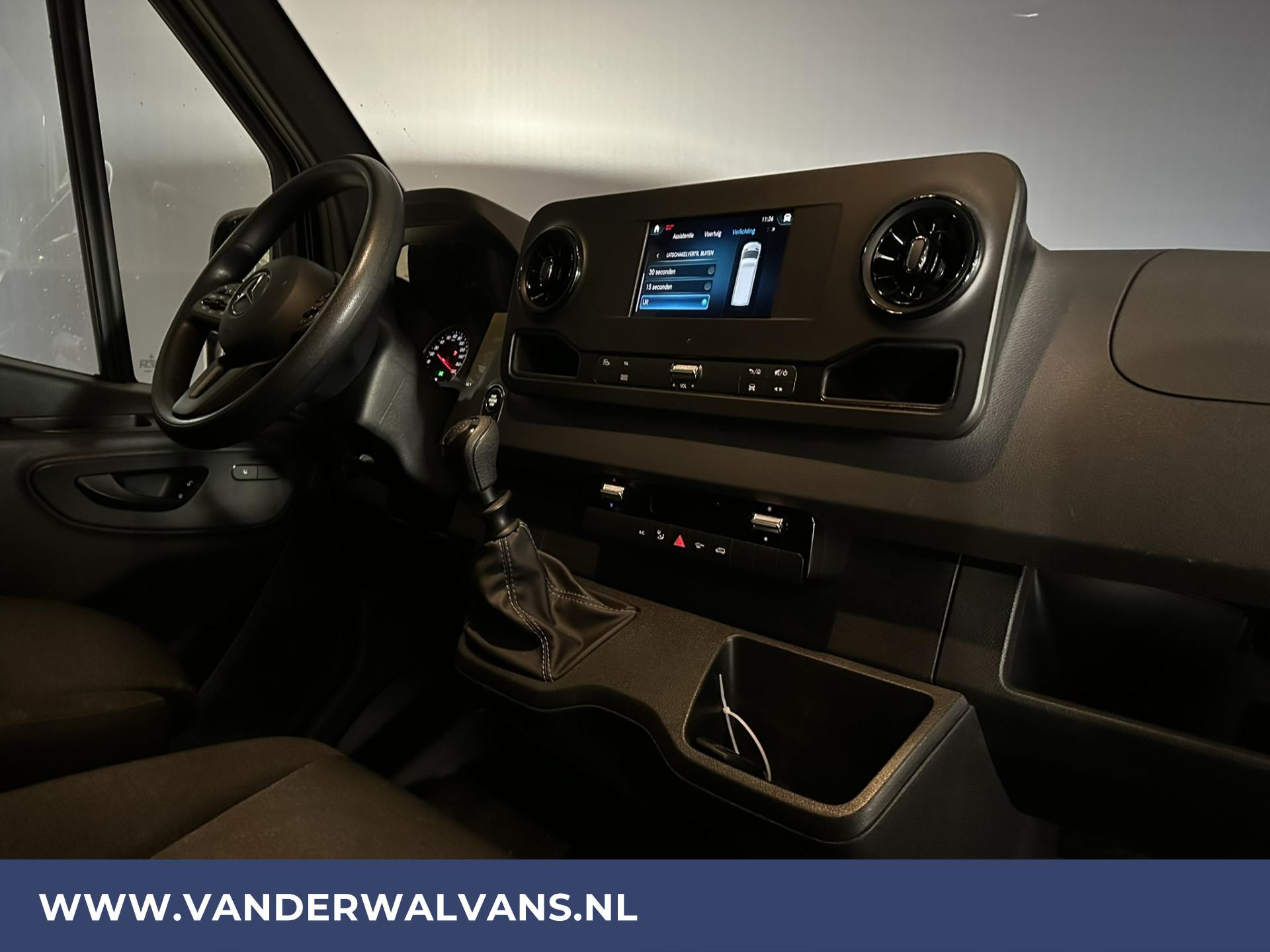 Foto 16 van Mercedes-Benz Sprinter 317CDI 170pk L2H2 Euro6 Airco | Cruisecontrol | Camera