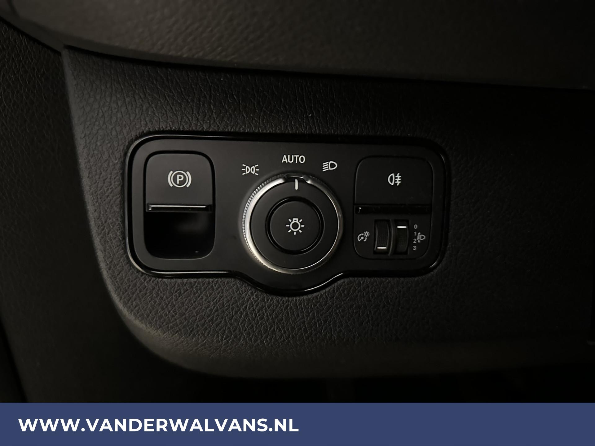 Foto 19 van Mercedes-Benz Sprinter 317CDI 170pk L2H2 Euro6 Airco | Cruisecontrol | Camera