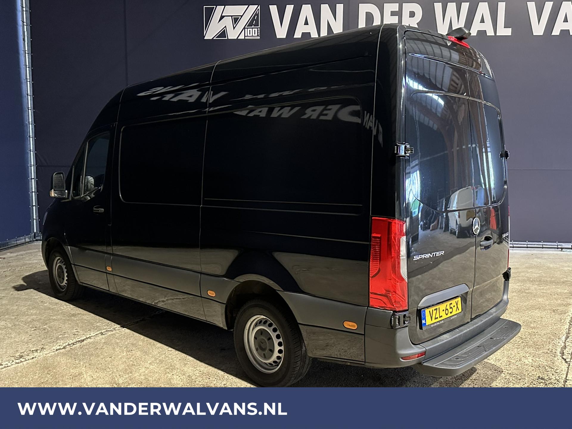 Foto 2 van Mercedes-Benz Sprinter 317CDI 170pk L2H2 Euro6 Airco | Cruisecontrol | Camera