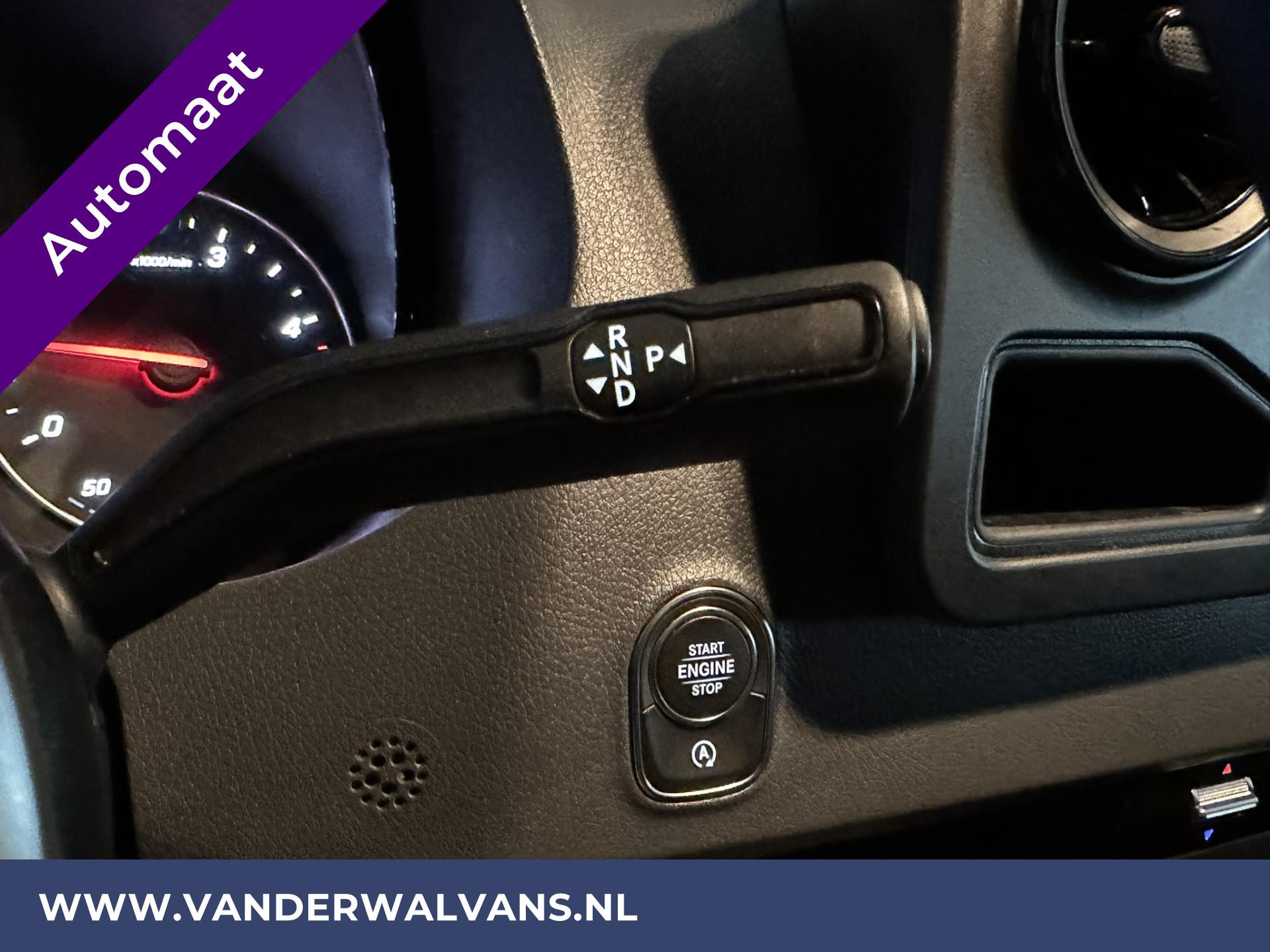 Foto 4 van Mercedes-Benz Sprinter 316 CDI 163pk AUTOMAAT Bakwagen + Laadklep Euro6 Airco | Camera | Apple Carplay