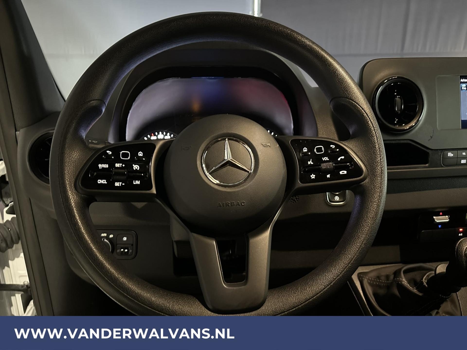 Foto 7 van Mercedes-Benz Sprinter 317 CDI 170pk L3H2 Euro6 Airco | Camera | Apple Carplay | Cruisecontrol