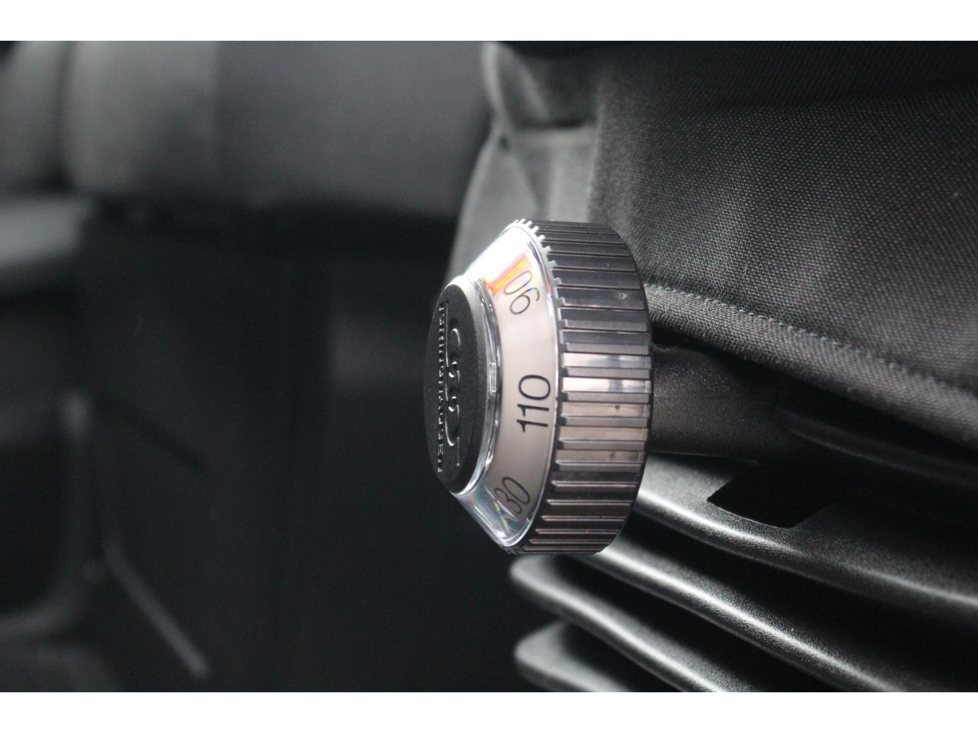 Foto 13 van Iveco Daily Chassis Cabine 35C18 3.0 176PK 410 Automaat