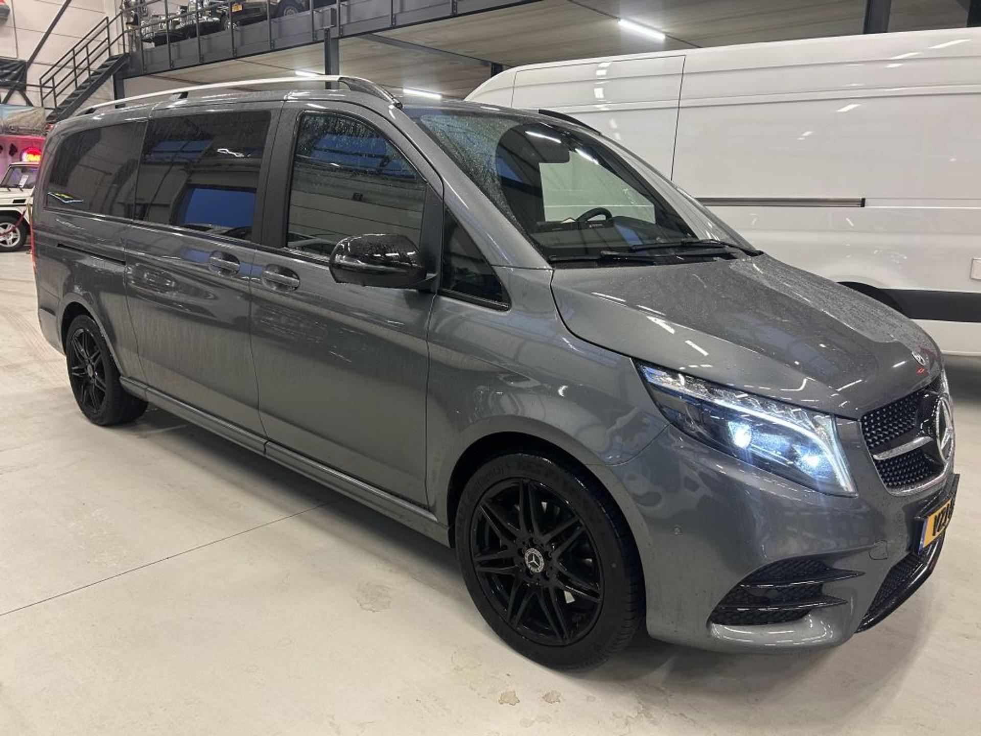 Foto 4 van Mercedes-Benz V-Klasse V300 Dubbel Cabine AMG Pakket FULL OPTION ZIE FOTOS NIEUW