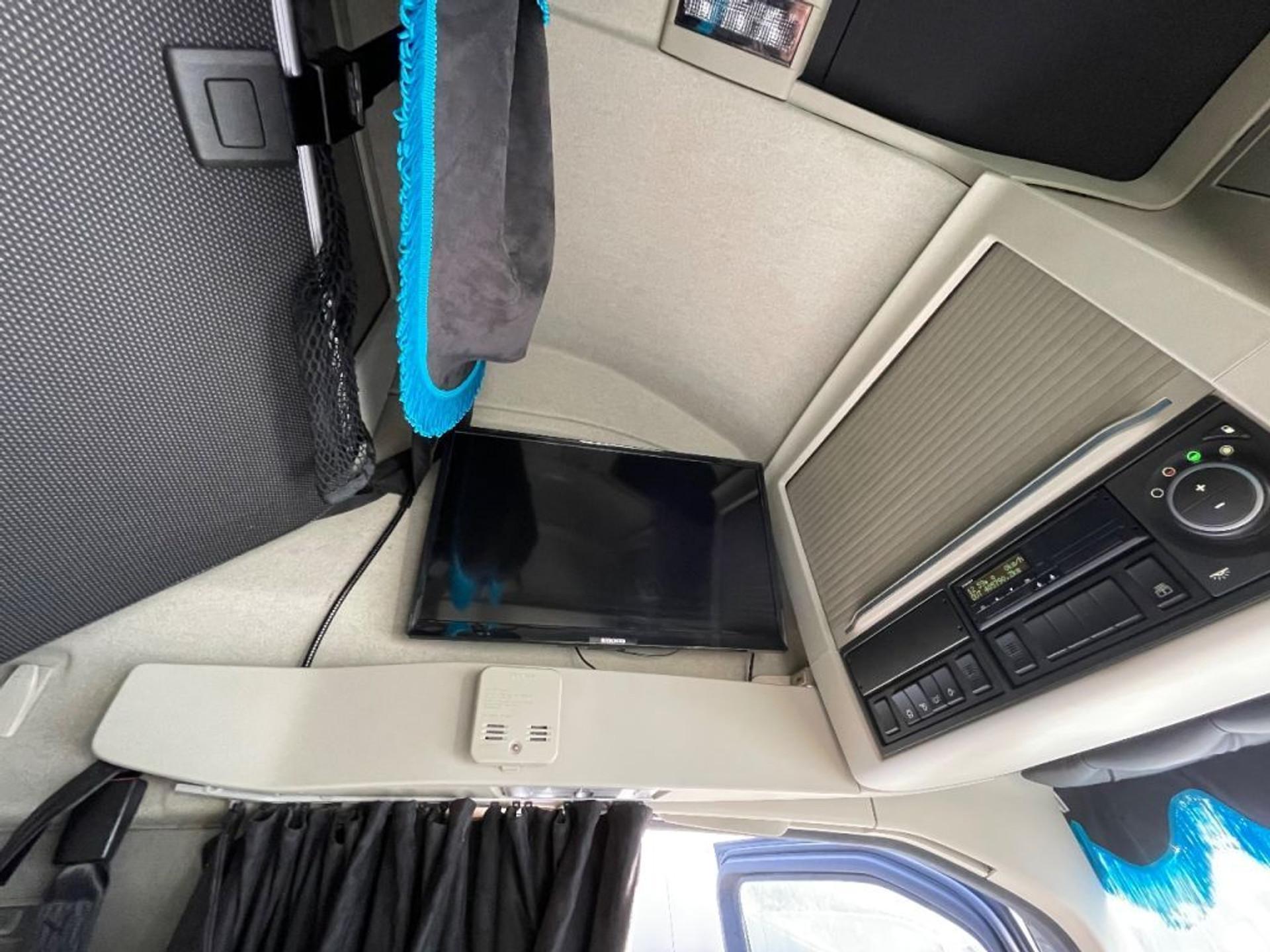 Foto 18 van Volvo FH 500 XL EDITION 2, FULL AIR, NL TRUCK, FULL OPTIONS!