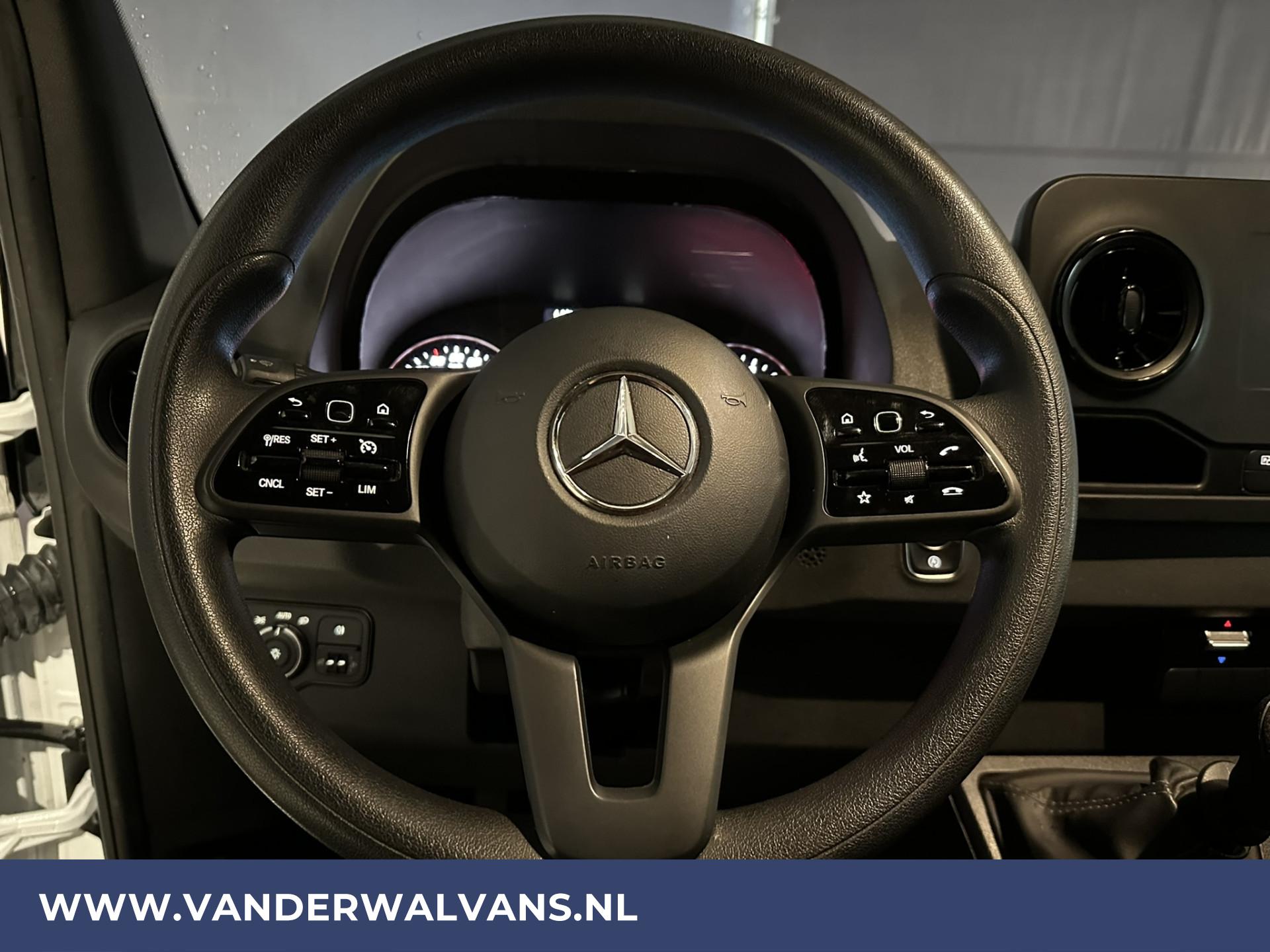 Foto 7 van Mercedes-Benz Sprinter 317 CDI 170pk L3H2 Euro6 ** Airco | Camera | Apple Carplay | Cruisecontrol