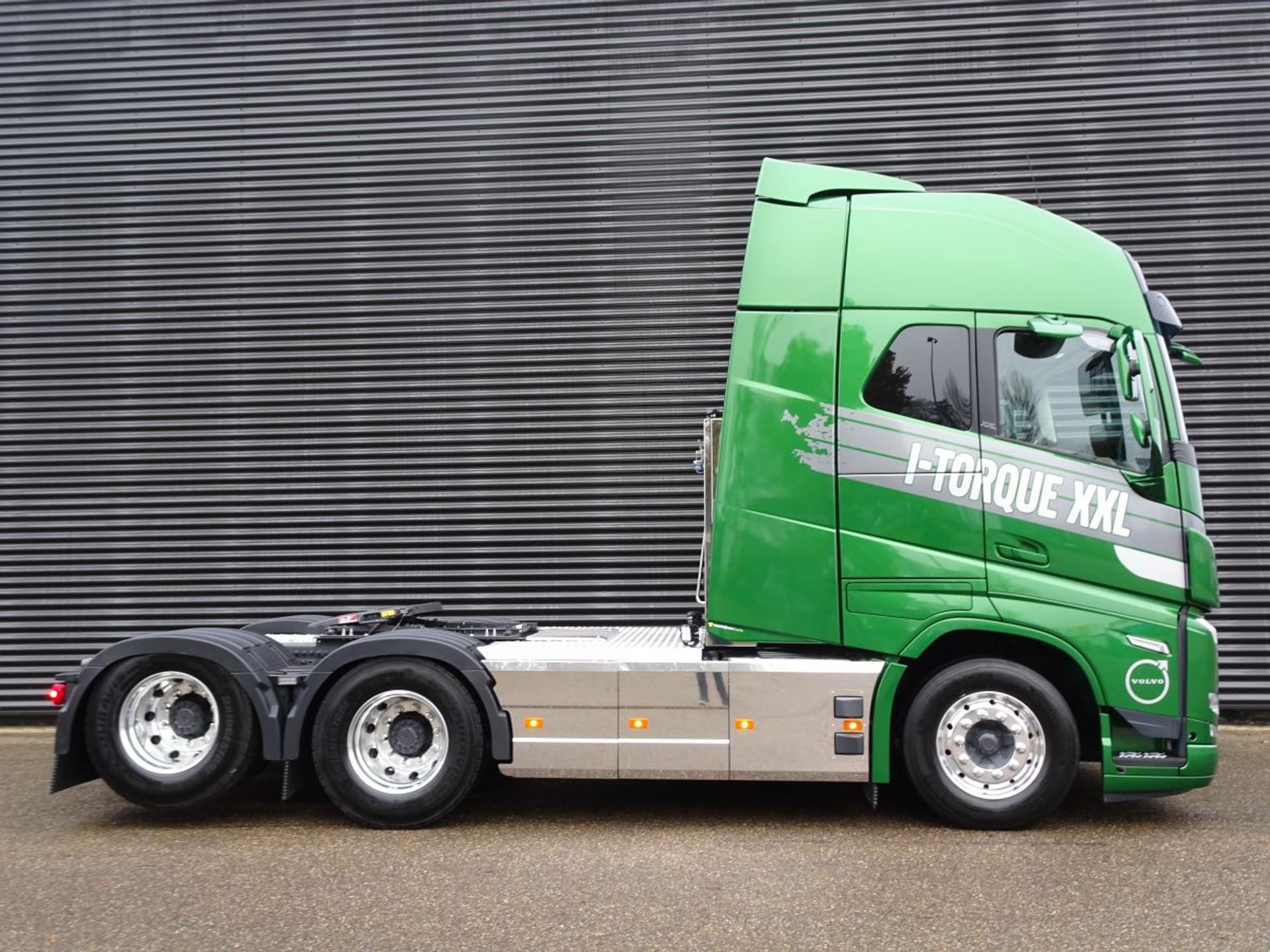Foto 2 van Volvo FH 540 XXL / 6x4 BOOGIE / FULL SPEC! / 27 dkm!