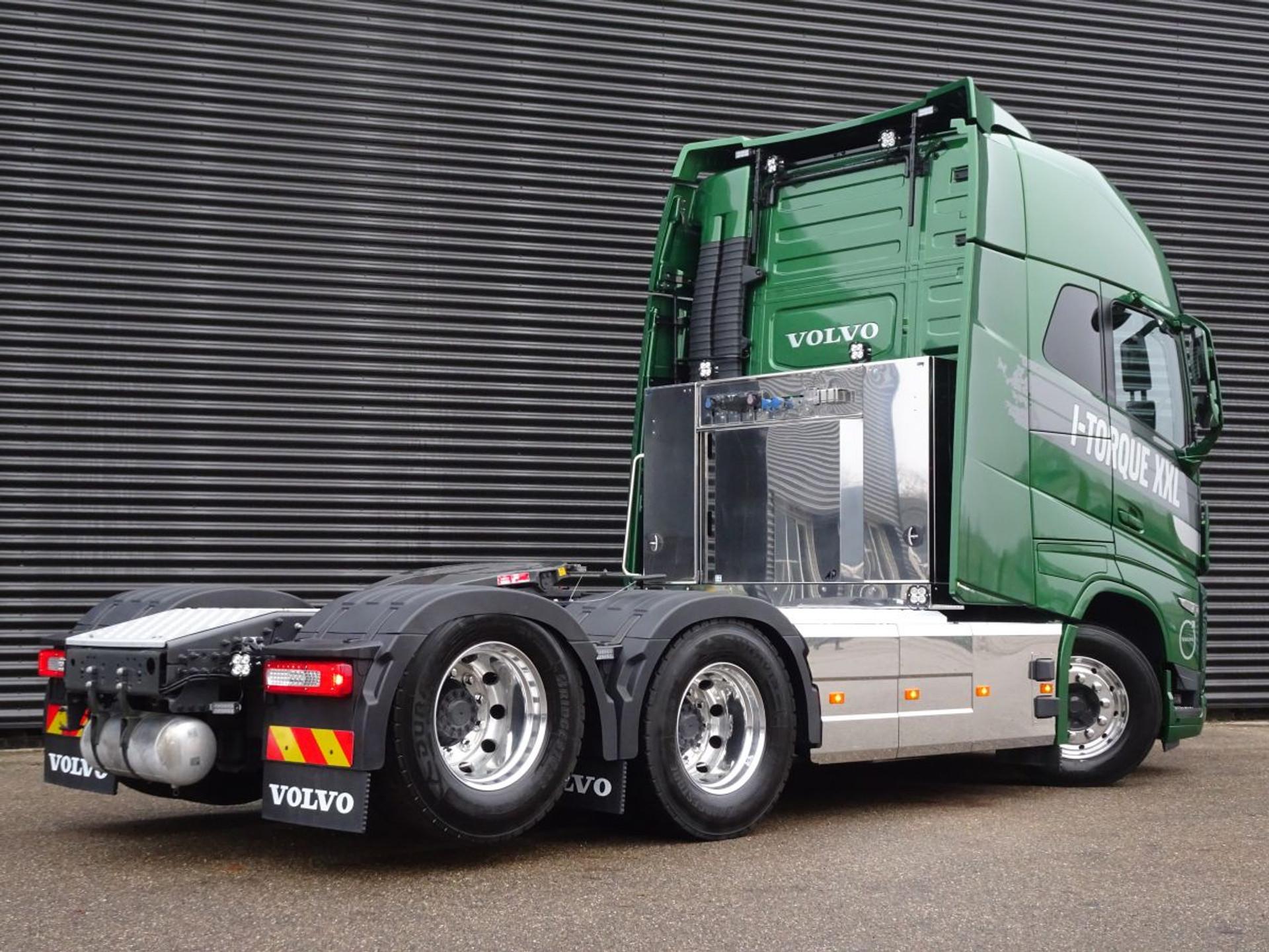 Foto 3 van Volvo FH 540 XXL / 6x4 BOOGIE / FULL SPEC! / 27 dkm!