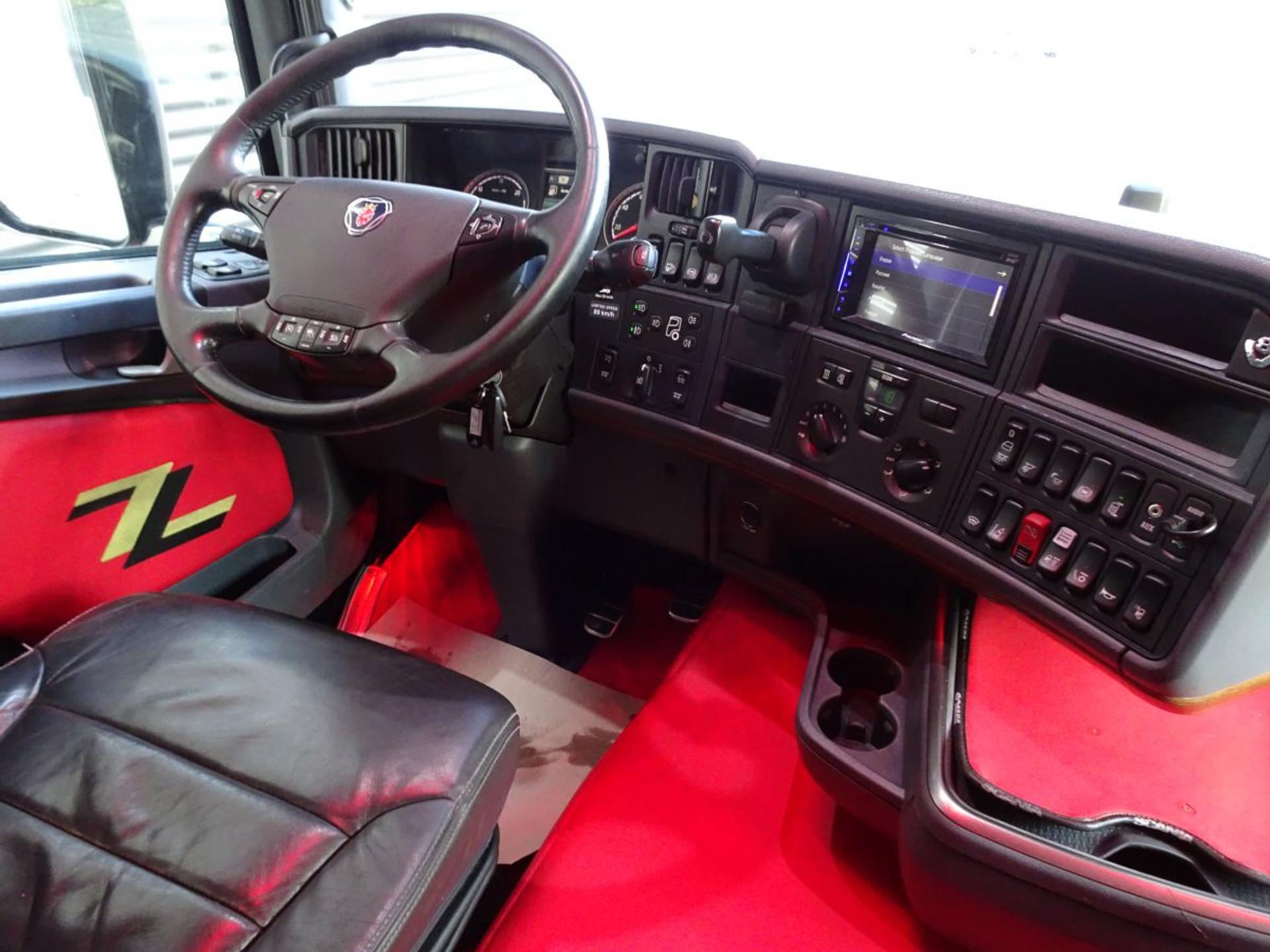 Foto 9 van Scania R580 V8 6x2 TOPLINE / BOOGIE / SPECIAL / FULL AIR