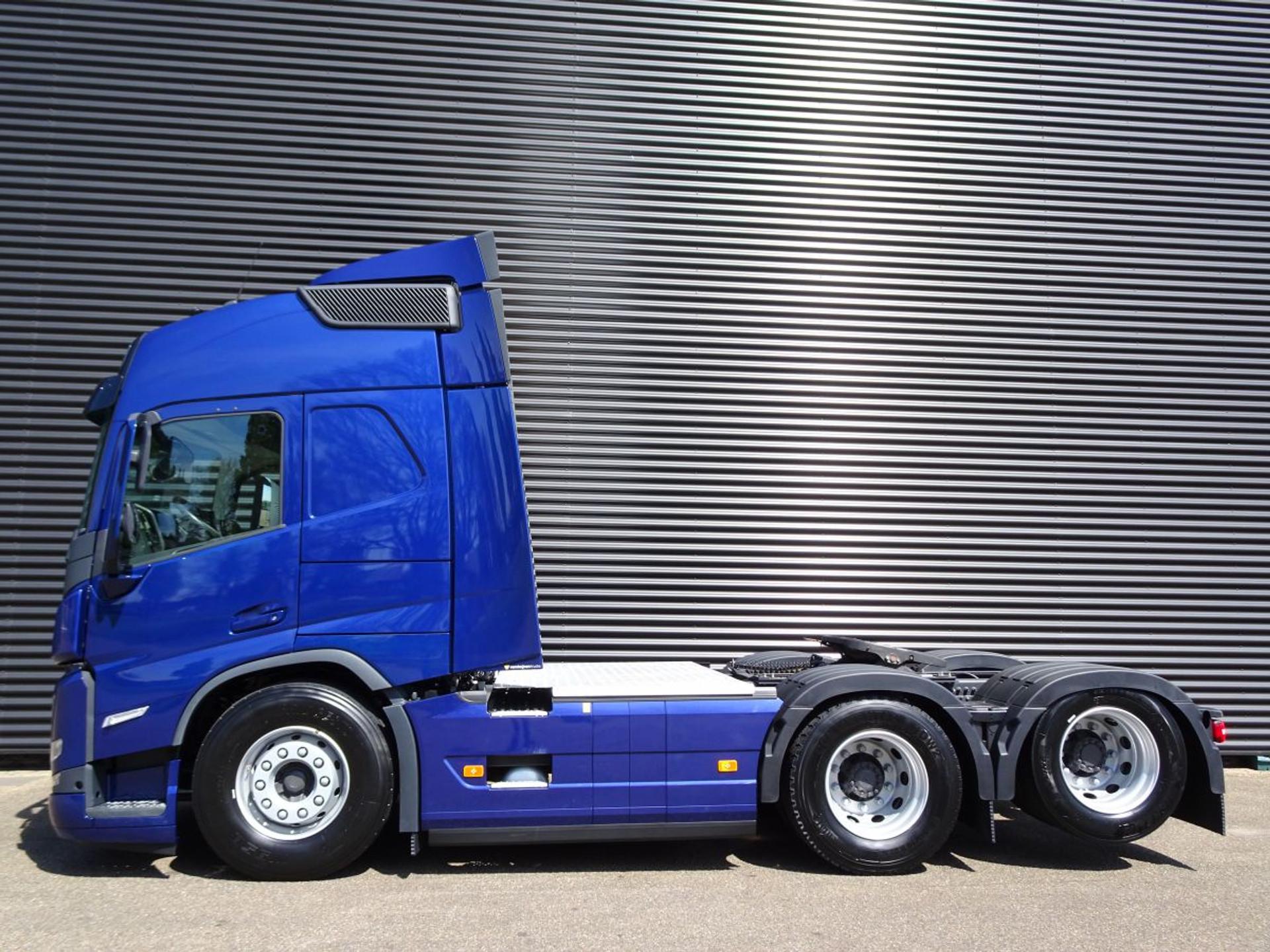 Foto 2 van Volvo FM 500 / 6x2 / FULL AIR / BOOGIE / DYNAMIC STEERING