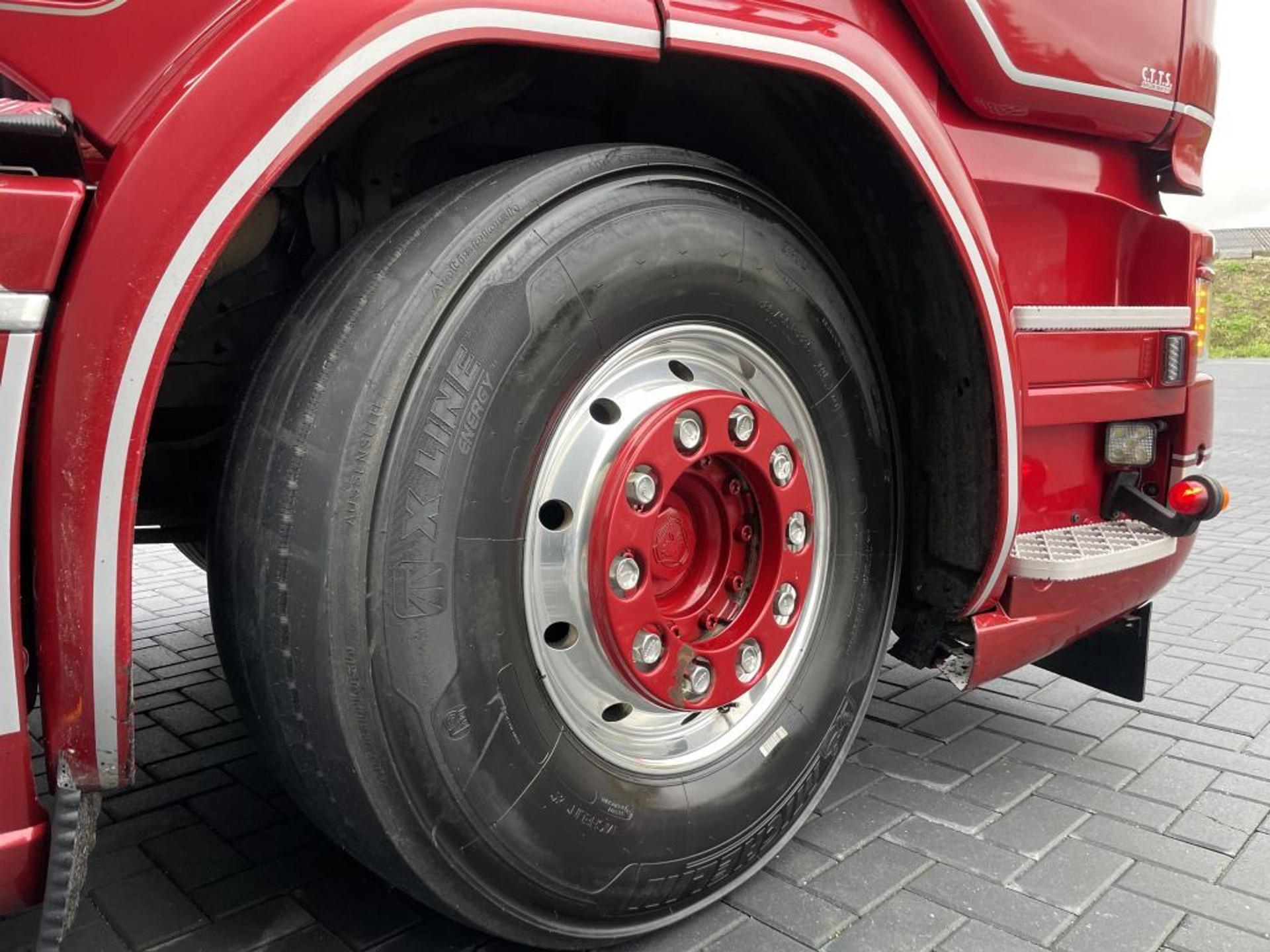 Foto 12 van Scania R520 V8 250.000KM ORIGINAL, SHOW TRUCK, LEATHER SEATS, GOOD CONDITION!
