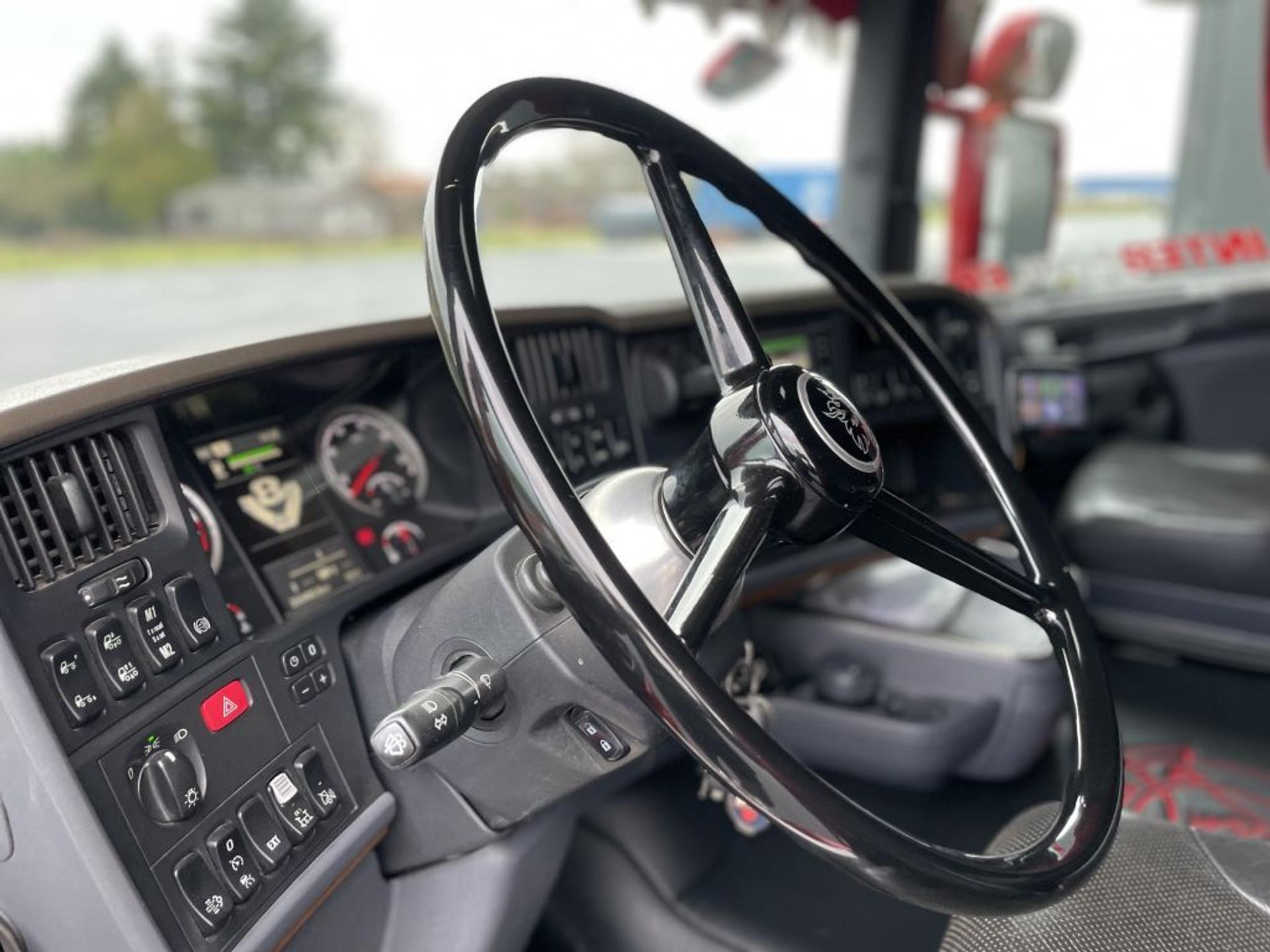 Foto 14 van Scania R520 V8 250.000KM ORIGINAL, SHOW TRUCK, LEATHER SEATS, GOOD CONDITION!