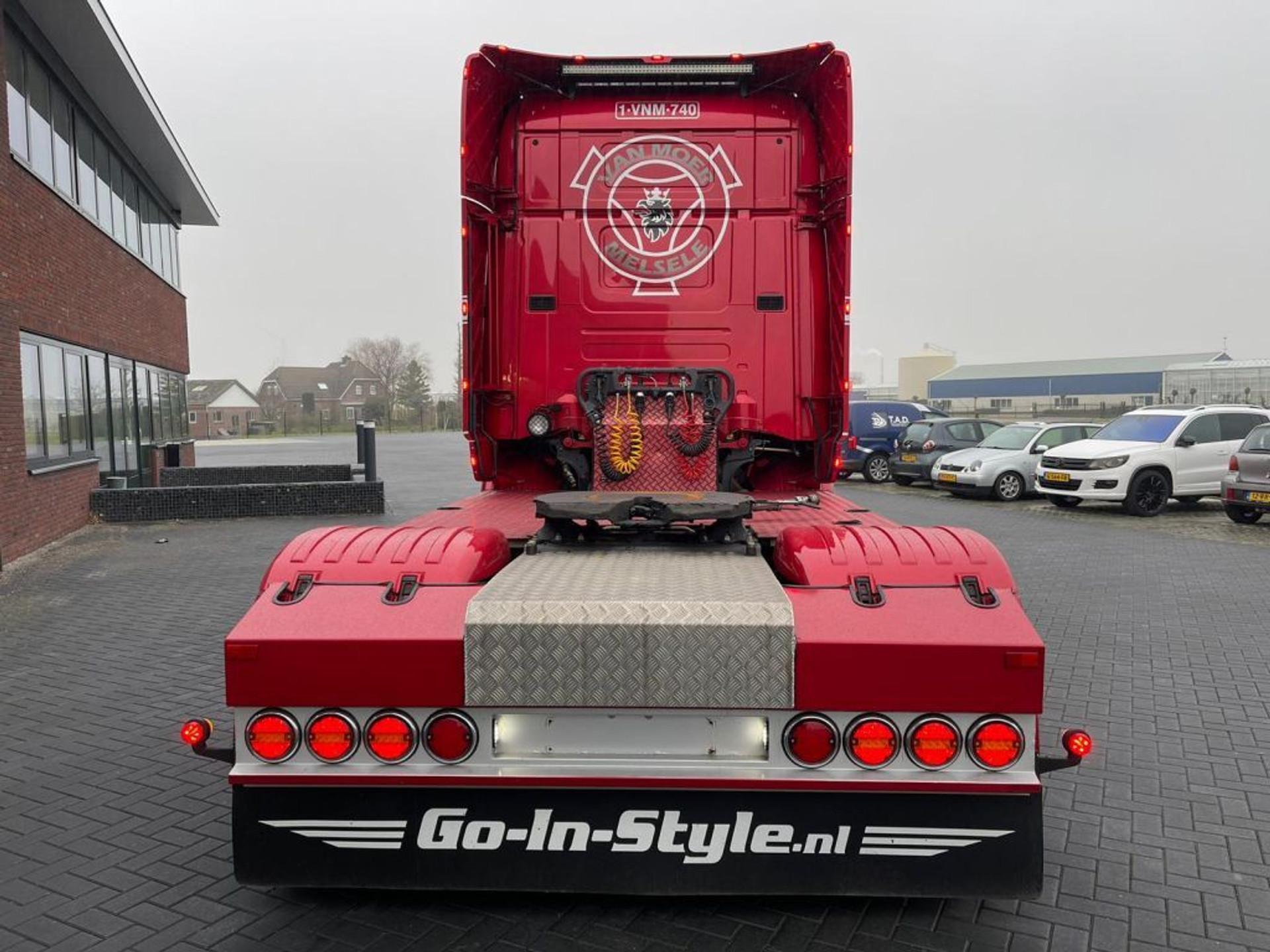Foto 7 van Scania R520 V8 250.000KM ORIGINAL, SHOW TRUCK, LEATHER SEATS, GOOD CONDITION!