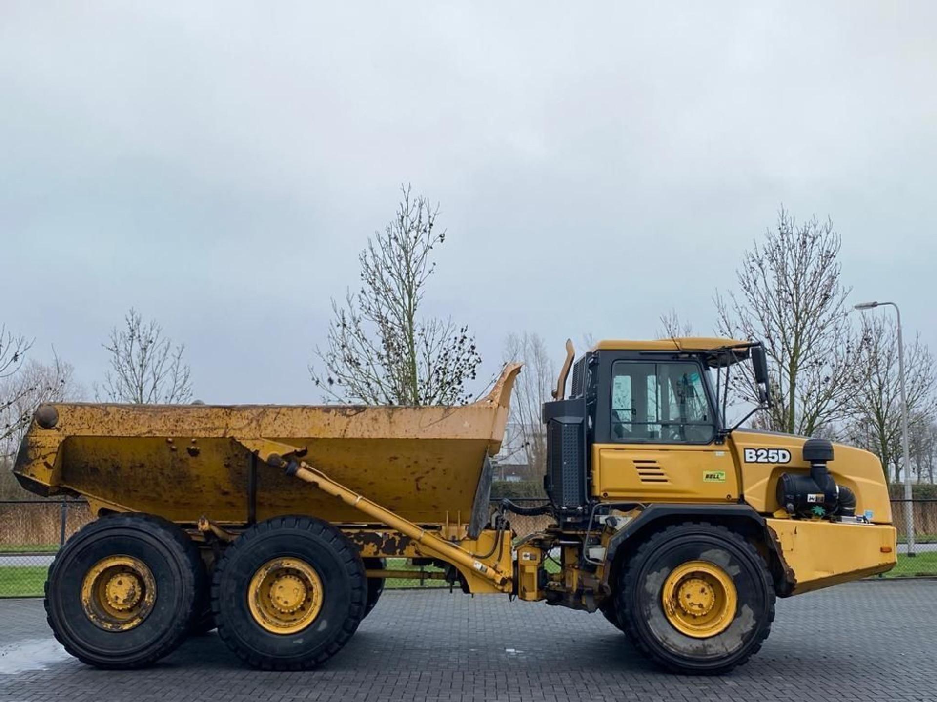 Foto 4 van Bell B25D | 6X6 | AIRCO | 42 TON