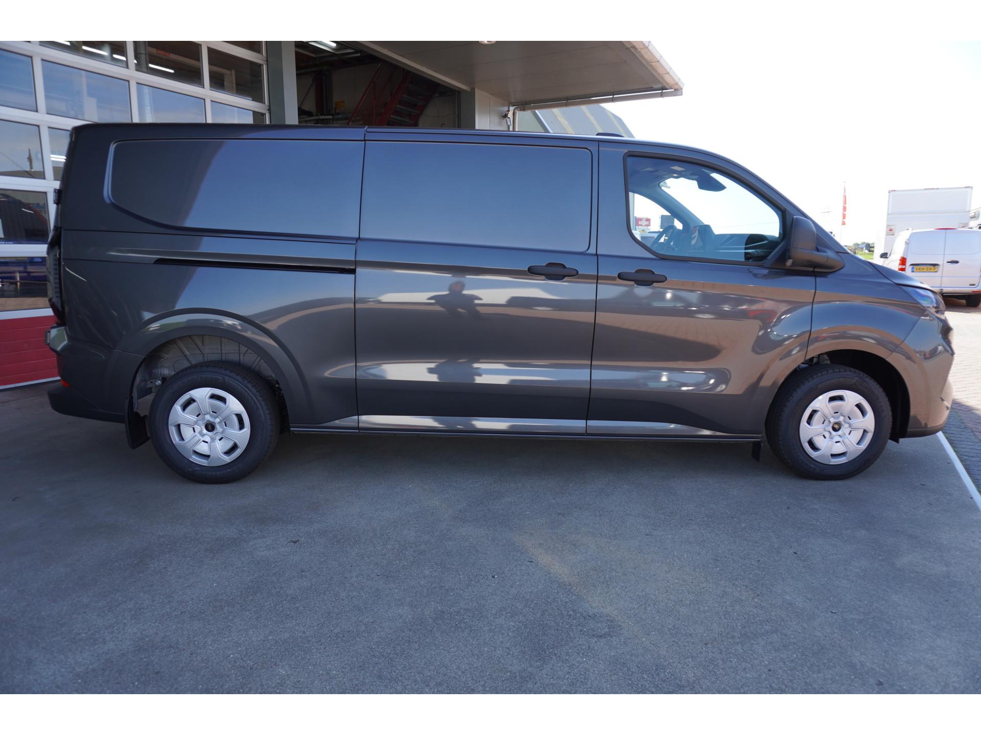 Foto 3 van Ford 320L 2.0 TDCI 170PK L2H1 Trend 4x4 Automaat