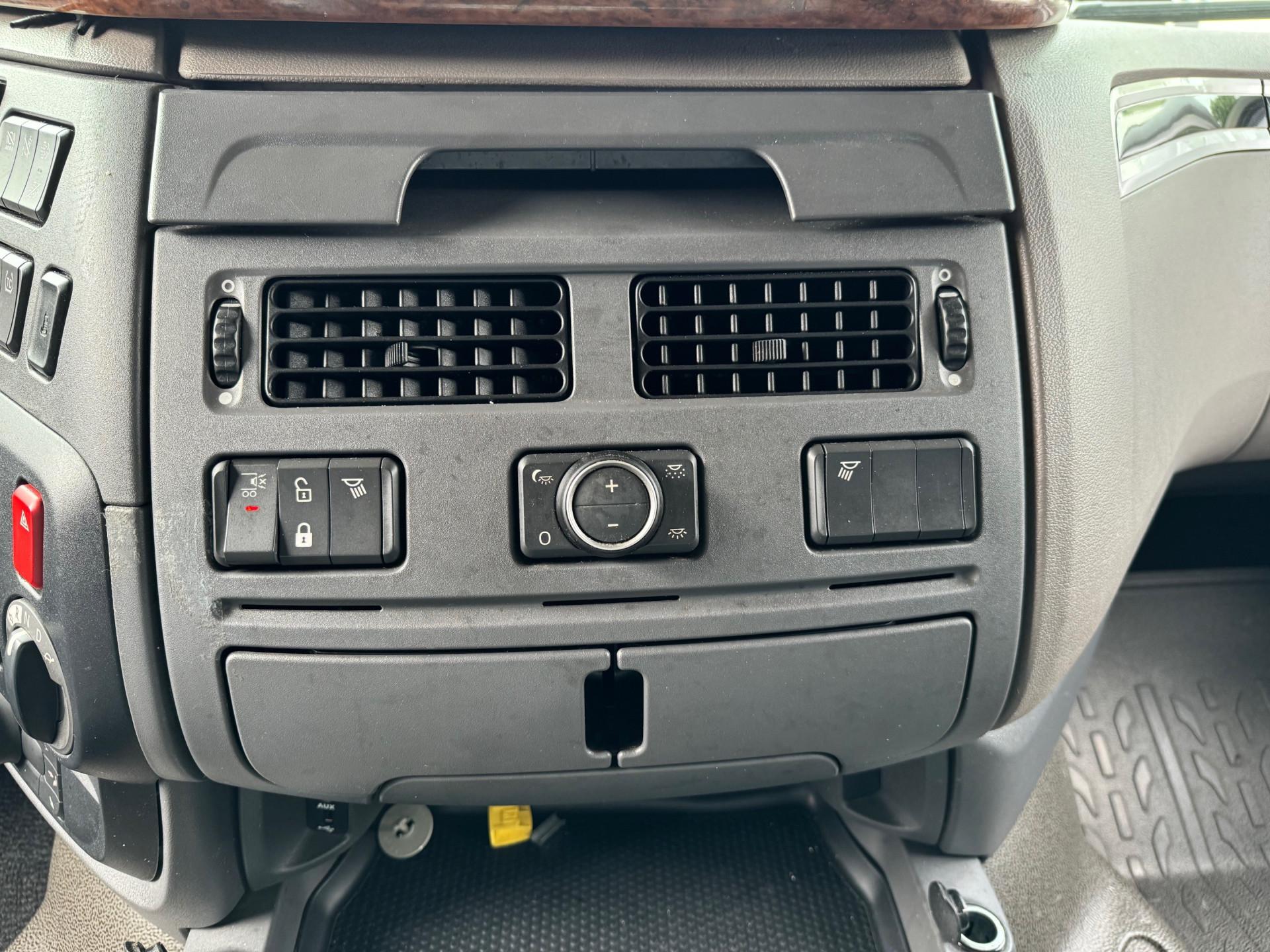 Foto 9 van DAF XF 480 ACC/MX Engine Brake