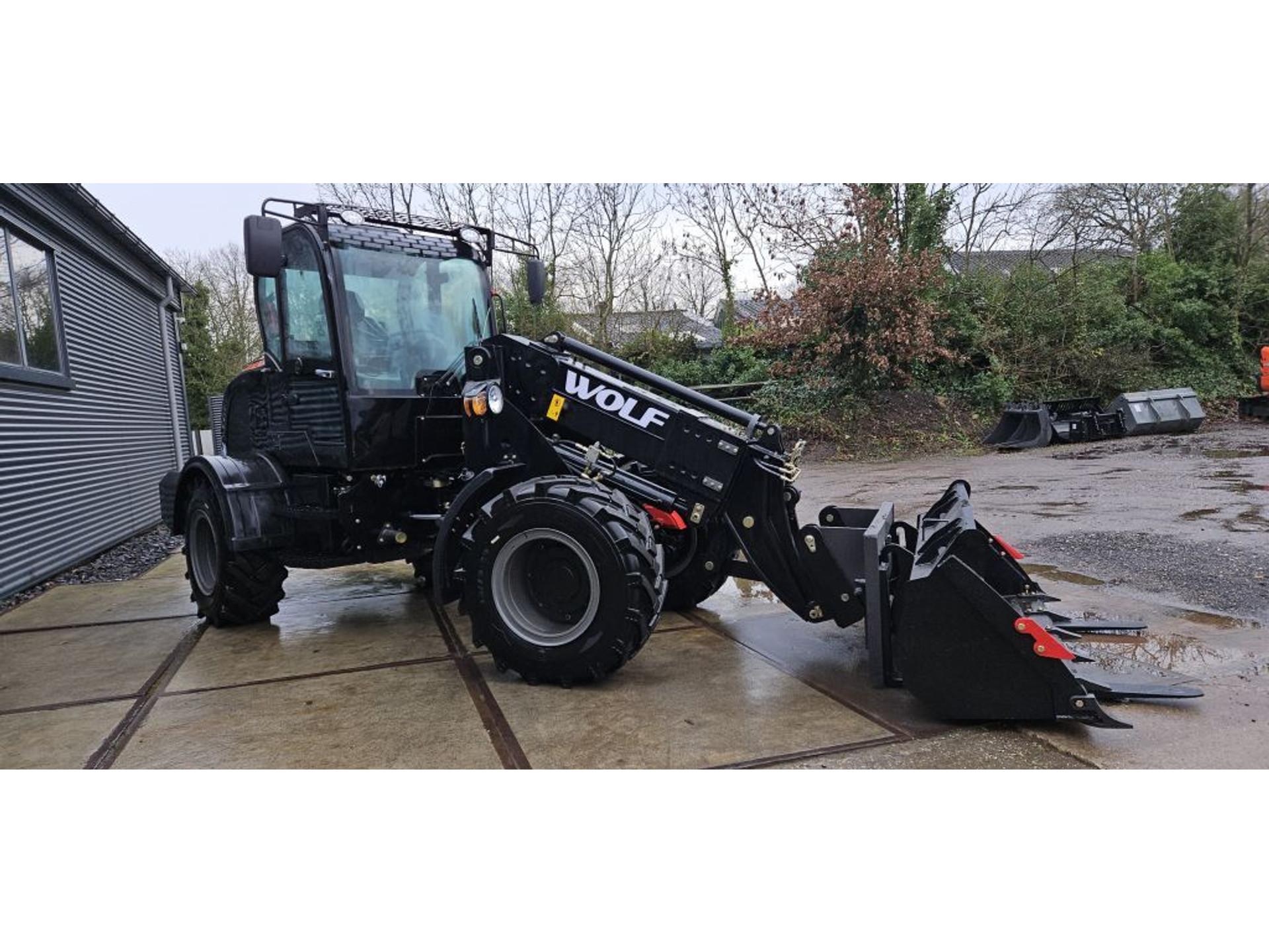 Foto 4 van WOLF WL825 telescopic loader. ( NEW ) stage 5