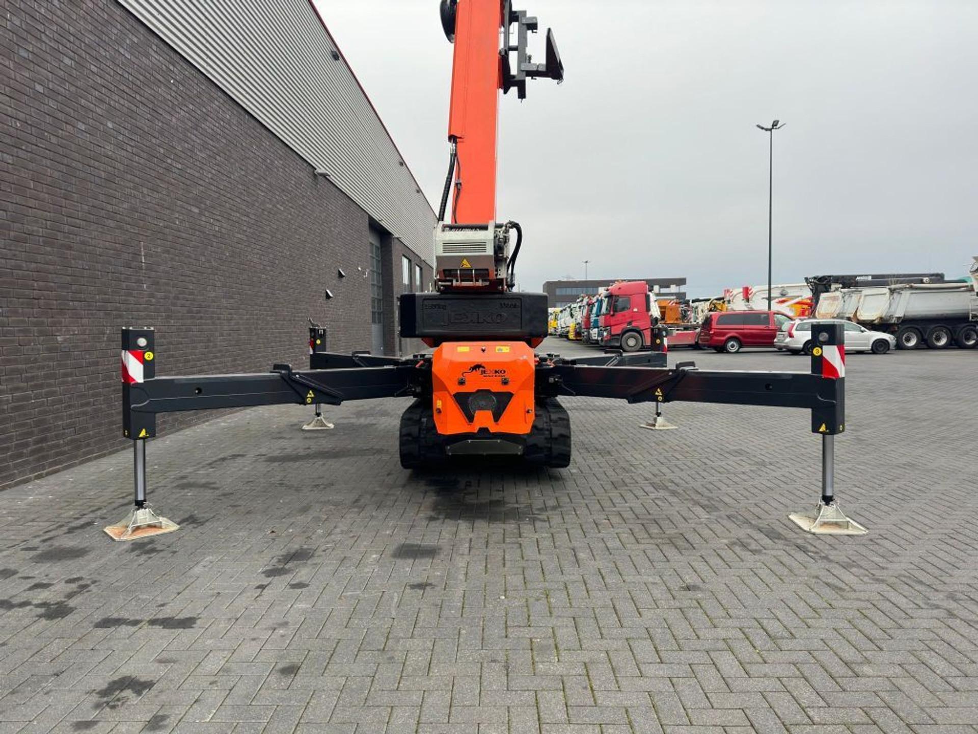 Foto 22 van Jekko SPX1280 + JIB 1502.3HL RUPS TELESCOOP KRAAN/RAUPENKRAN/TELESCOPIC CRAWLER CRANE