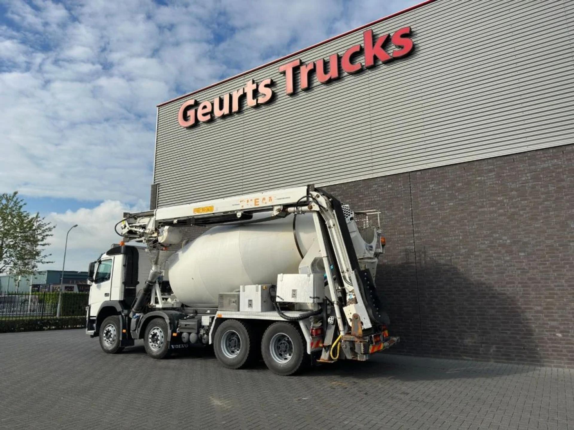 Foto 3 van Volvo FM 410 8X4 + STETTER 9 M3 MIXER/MISCHER + THEAM 15 M TRANSPORTBAND/BELT