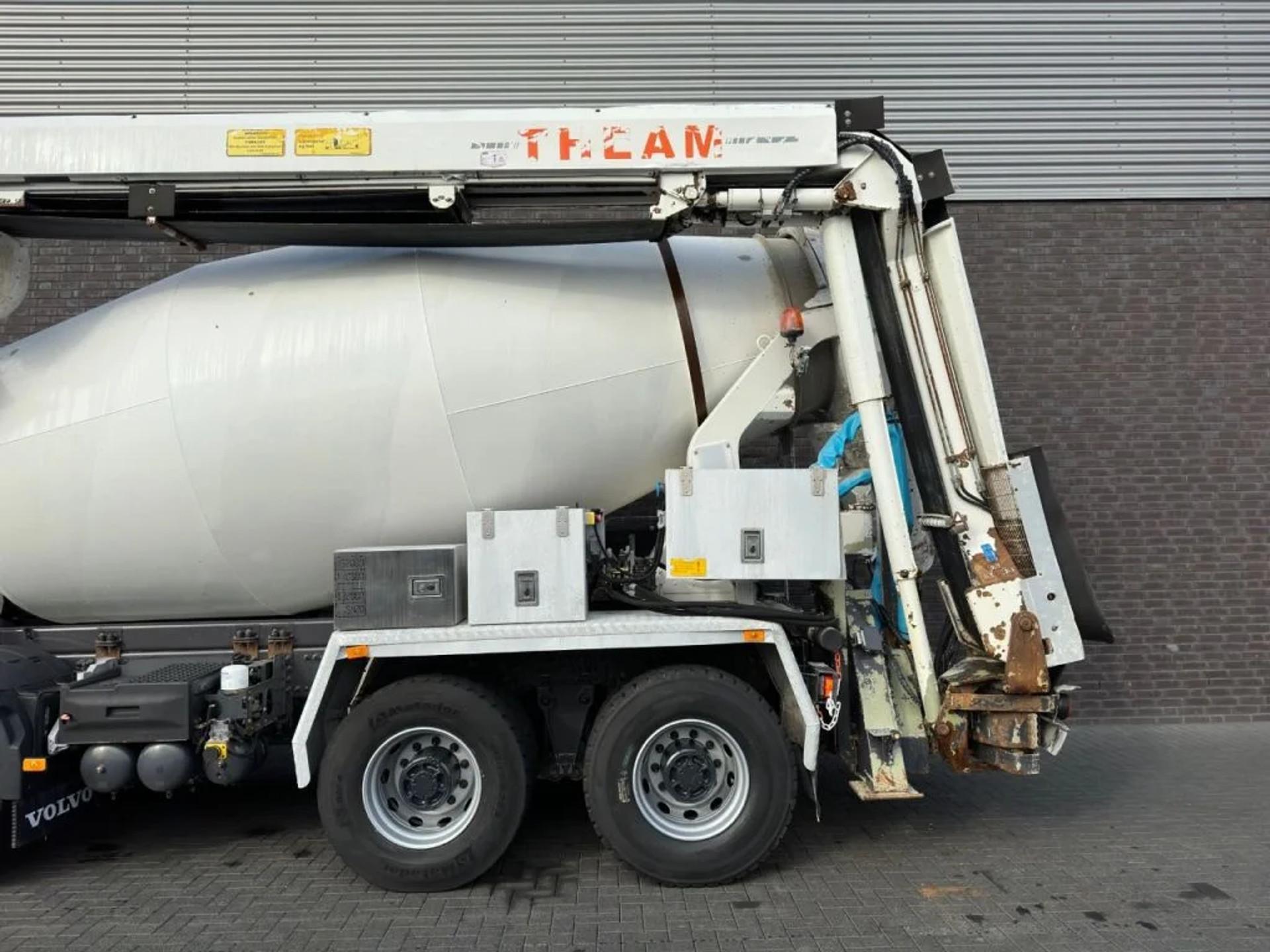 Foto 14 van Volvo FM 410 8X4 + STETTER 9 M3 MIXER/MISCHER + THEAM 15 M TRANSPORTBAND/BELT