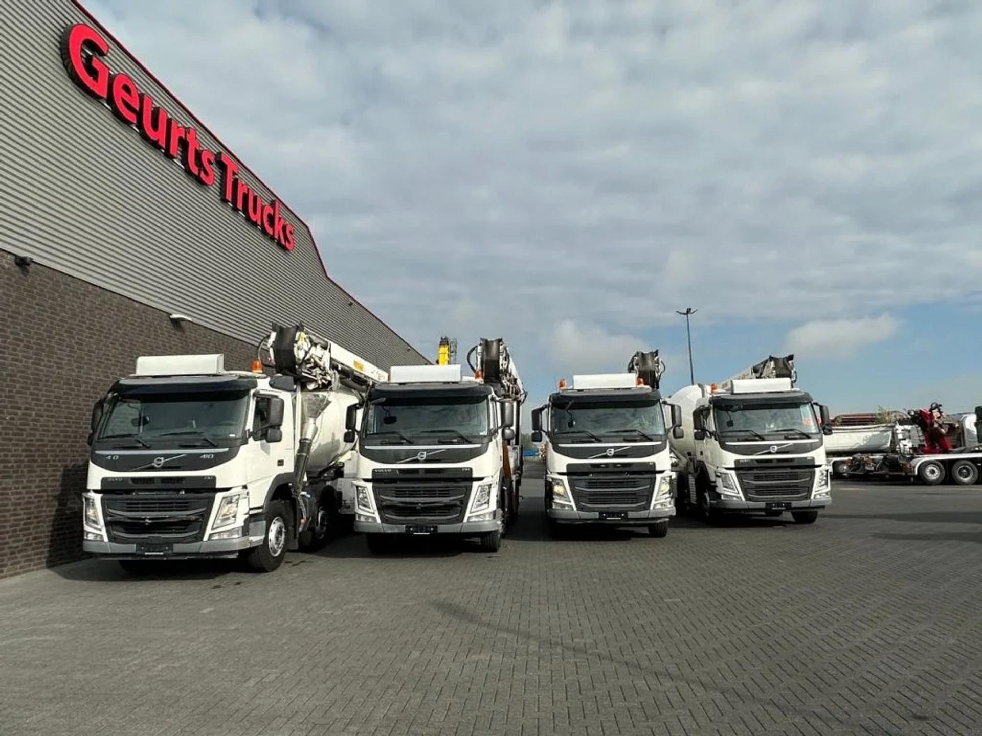 Foto 29 van Volvo FM 410 8X4 + STETTER 9 M3 MIXER/MISCHER + THEAM 15 M TRANSPORTBAND/BELT