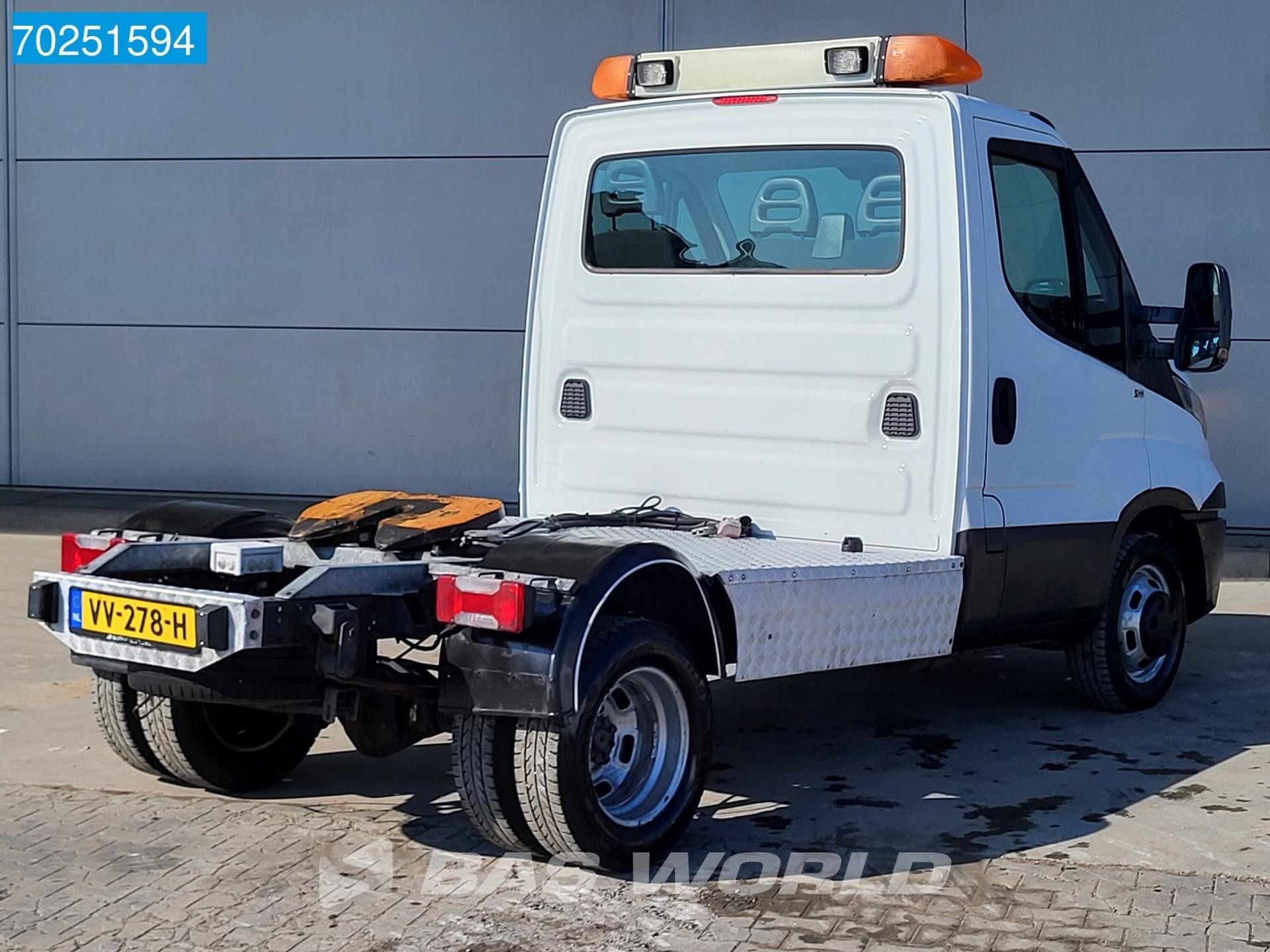 Foto 5 van Iveco 40C17 3.0L BE Trekker 9.4T 7350kg trekgewicht Combi Combinatie Sattelzugmaschine Airco Cruise control