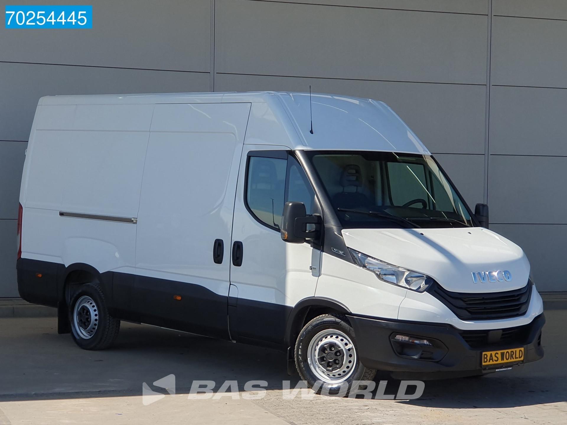 Foto 5 van Iveco 35S16 L2H2 Airco Parkeersensoren Euro6 3500kg trekgewicht 12m3 Airco