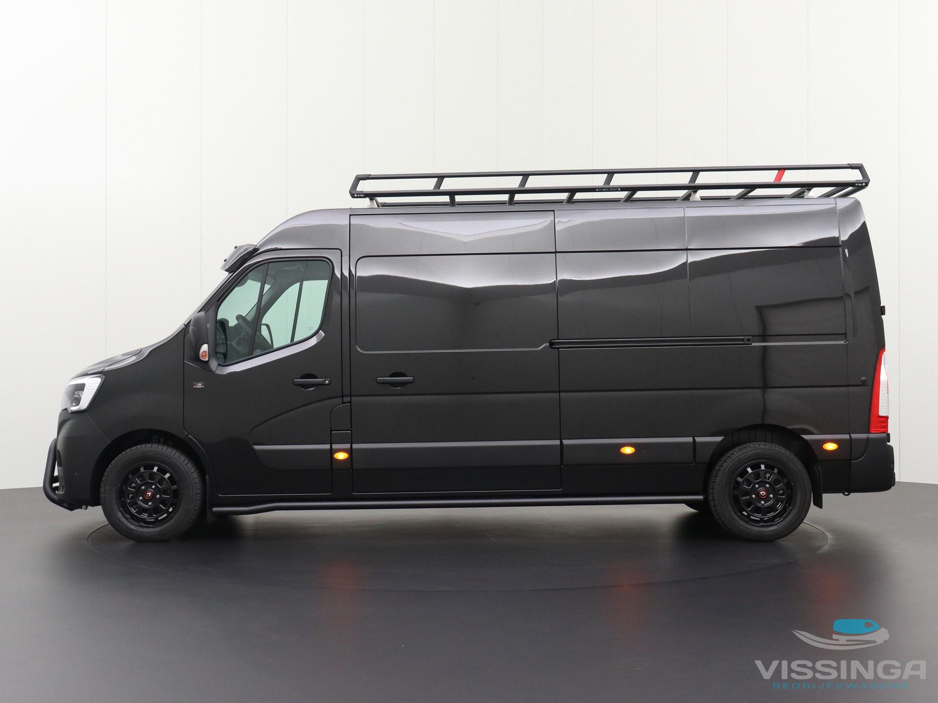 Foto 4 van Renault Master L3H2 180 pk Vissinga Special Night Runner