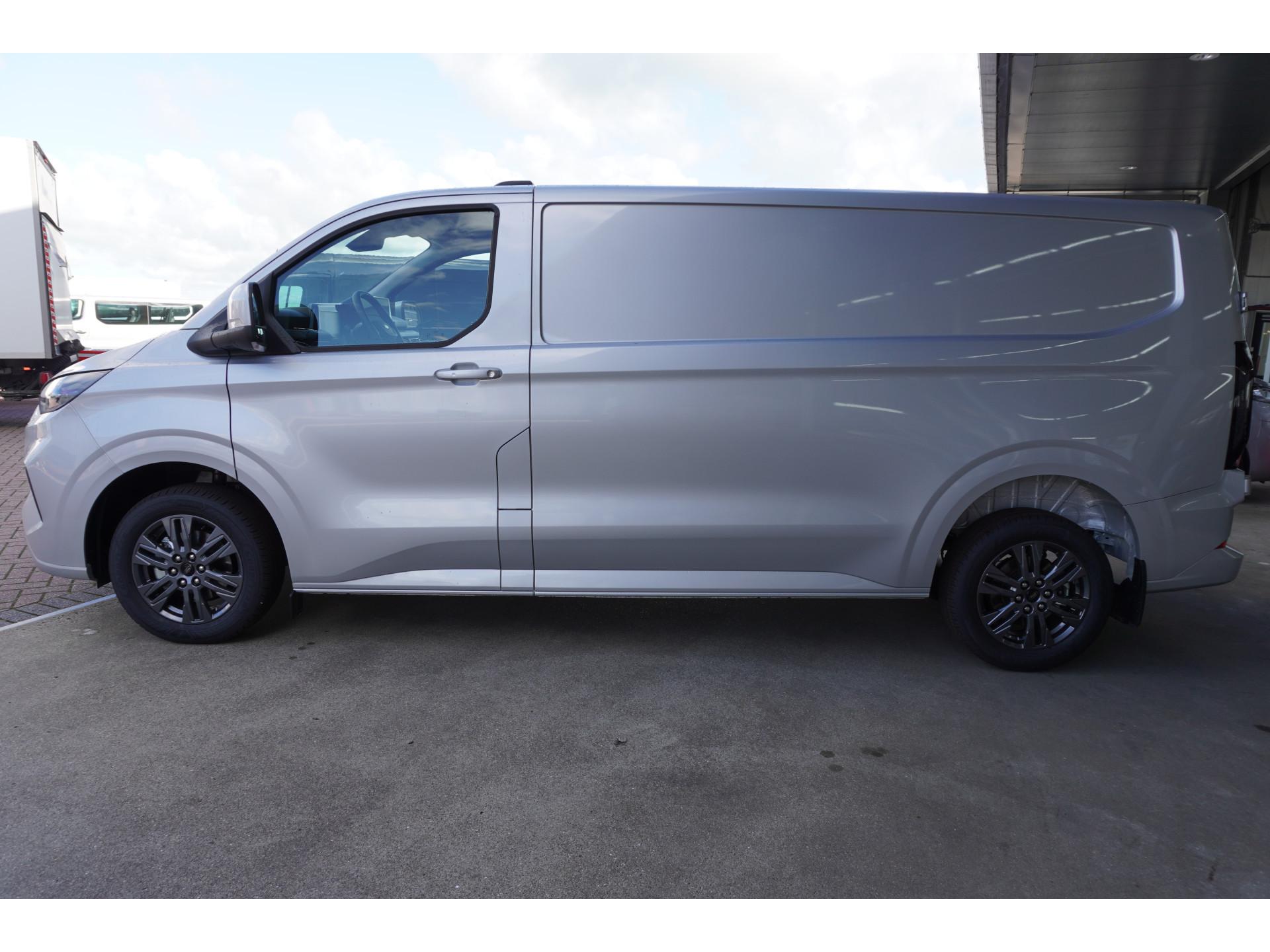 Foto 8 van Ford 320L 2.0 TDCI 170PK L2H1 Limited Automaat