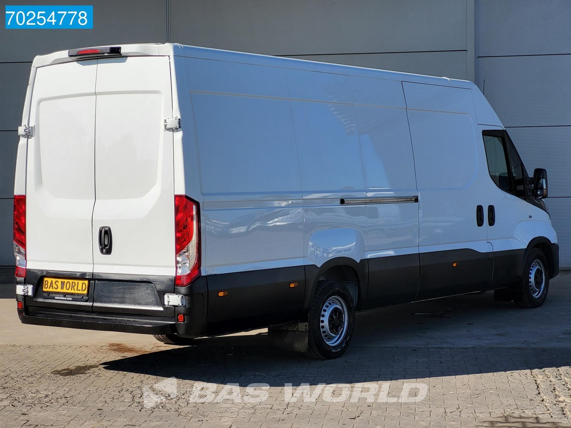 Foto 5 van Iveco 35S16 Automaat L3H2 Airco Camera Parkeersensoren L4H2 16m3 Airco