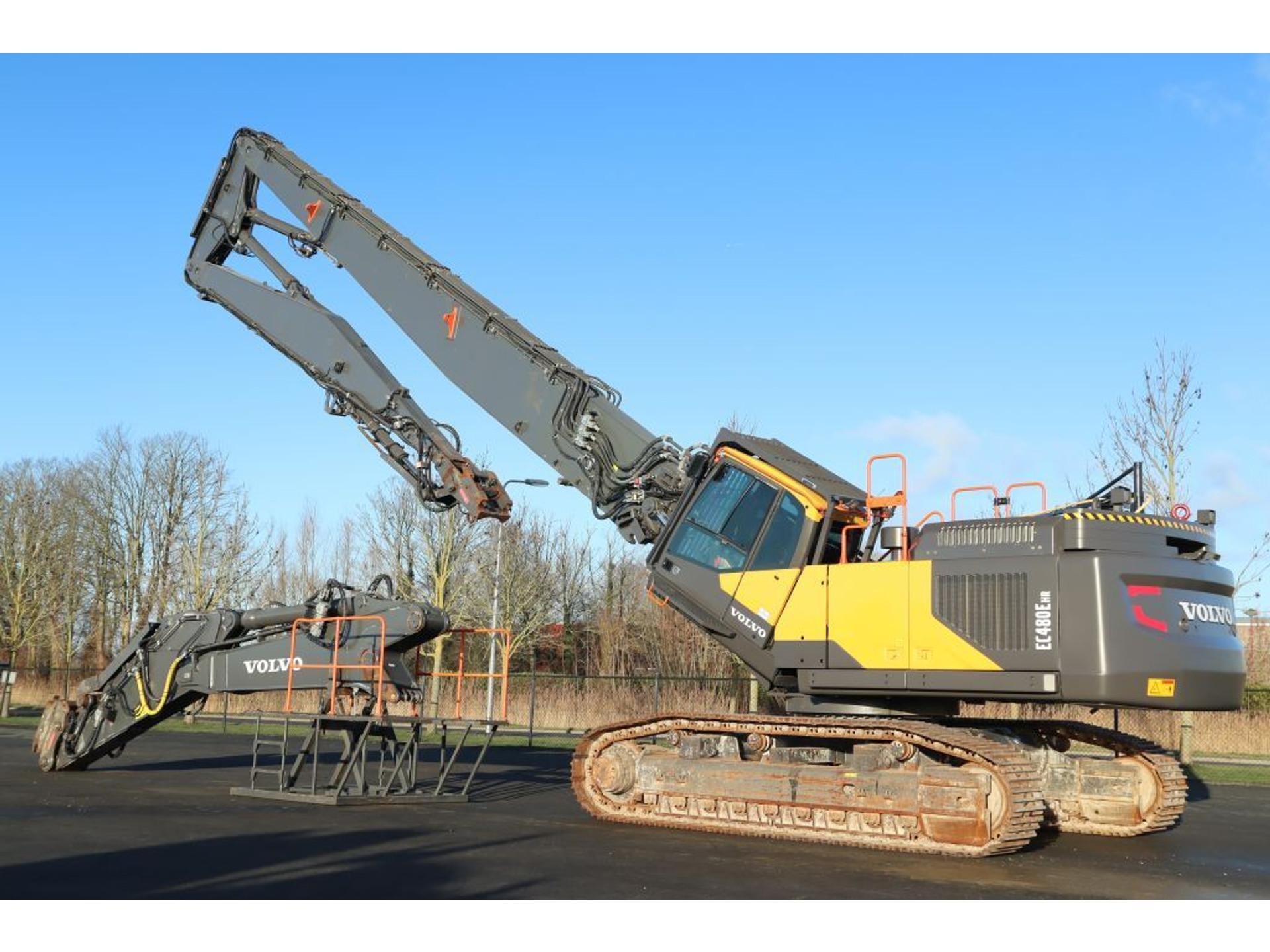Foto 3 van Volvo EC 480 EHR | 28 METER | 2X BOOM | OILQUICK | DEMOLITION | ABBRUCH